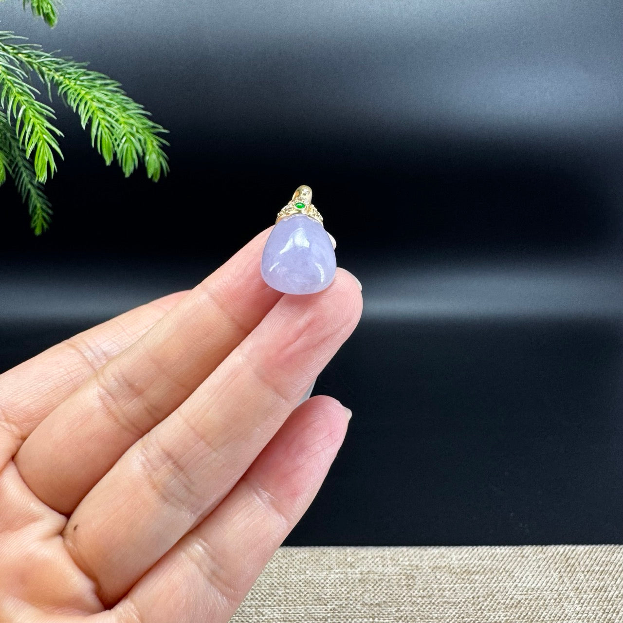 18k Yellow Gold Genuine Lavender Jadeite Jade Melon Pendant Necklace With Diamonds
