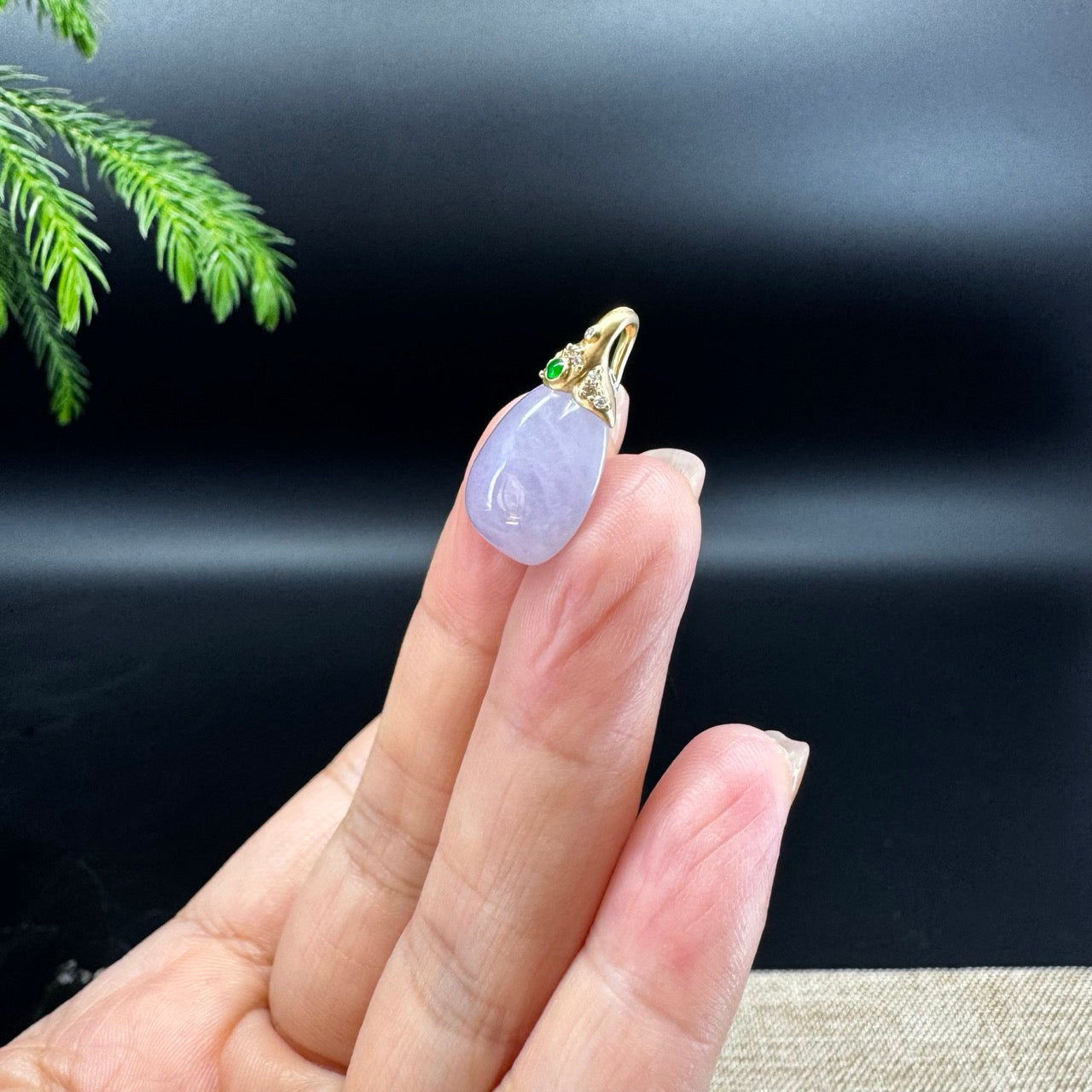18k Yellow Gold Genuine Lavender Jadeite Jade Melon Pendant Necklace With Diamonds