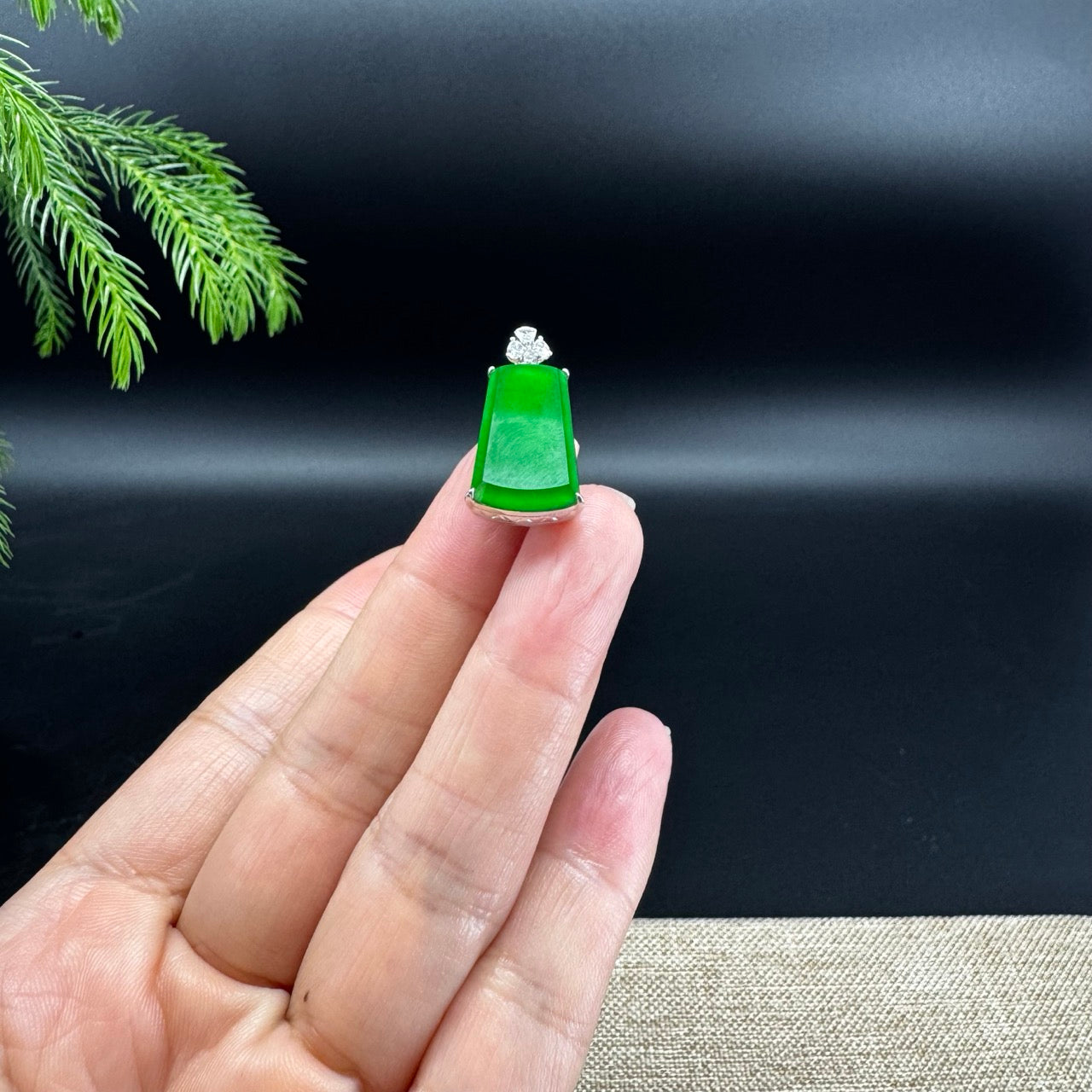 18K White Gold High-End Guatemalan Green Jadeite Jade "Ping An Wu Shi Pai" Necklace with Diamonds