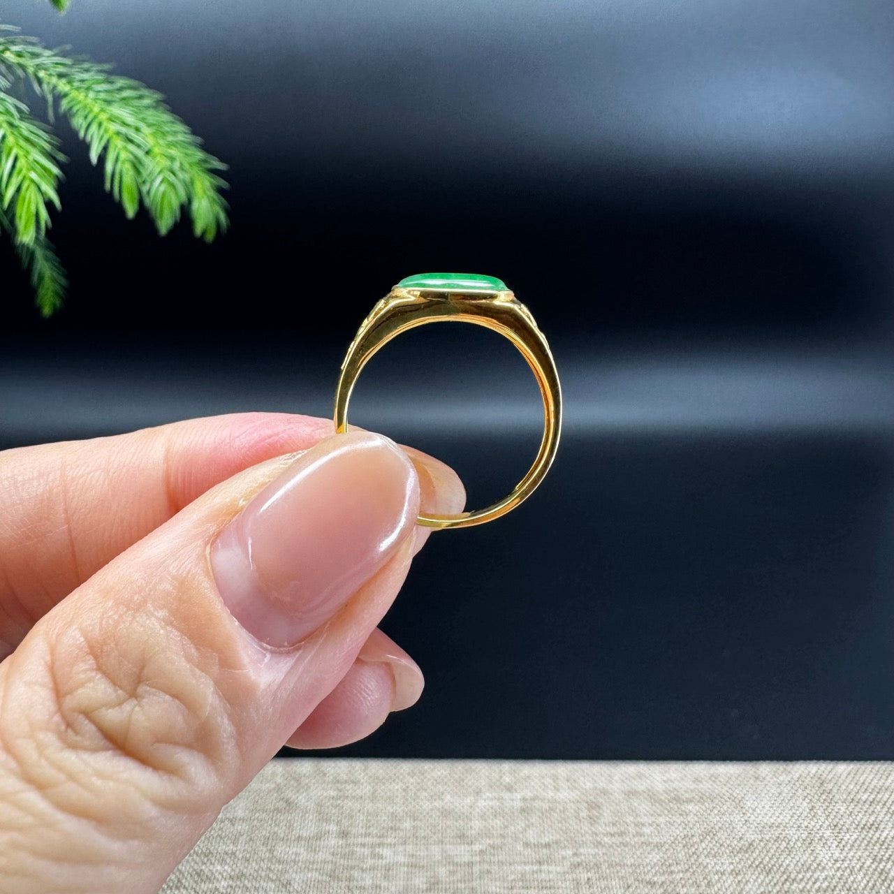 RealJade® 18K Yellow Gold Forest Green Jadeite Jade Freeform Ring