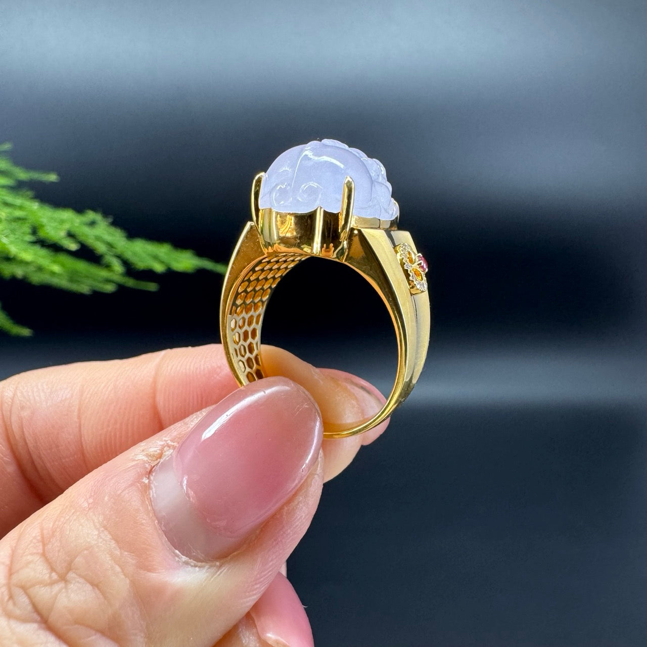 RealJade® 18K Yellow Gold Icy Lavender Jadeite Jade PiXiu Ring