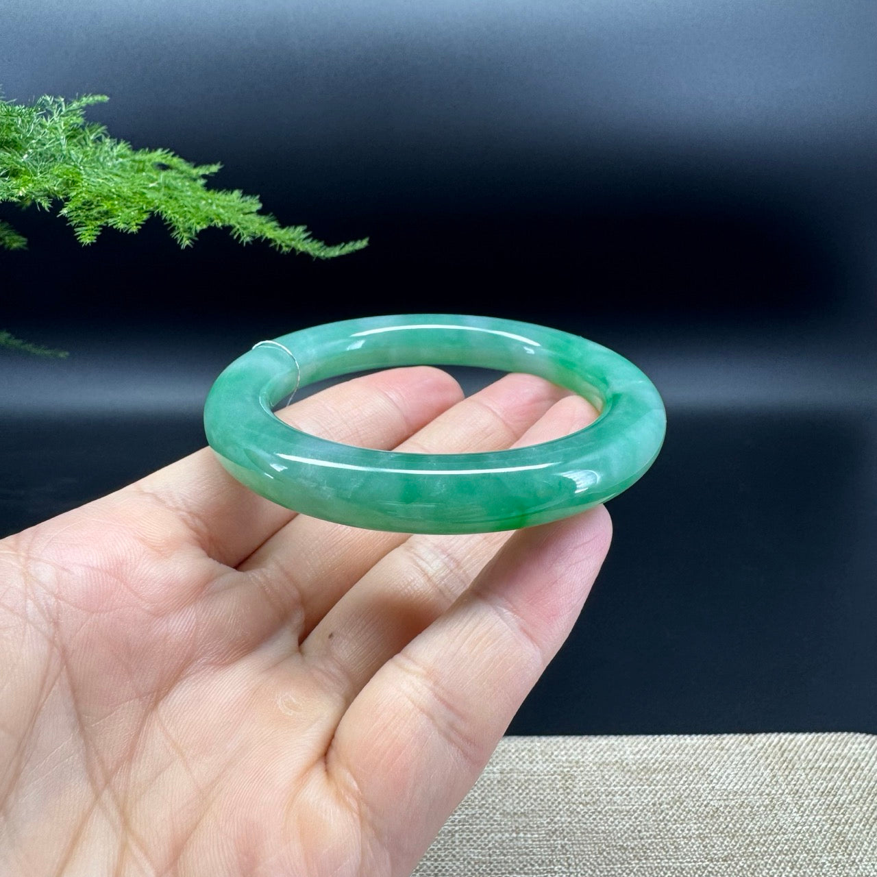 Genuine Burmese Spicy Green Jade Jadeite Bangle Bracelet (53.8mm)