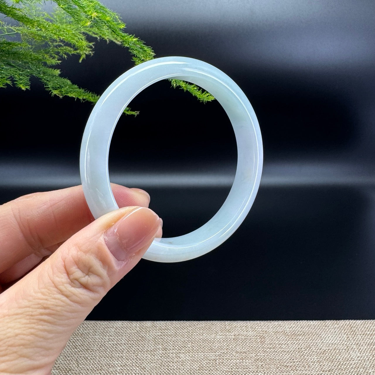 Genuine Burmese Green Jade Jadeite Bangle Bracelet ( 59.6mm )