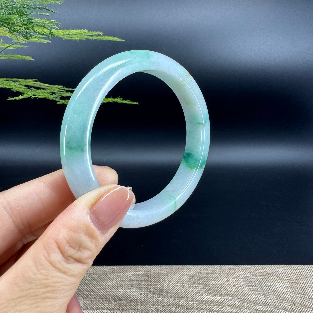 Genuine Burmese  Green Jade Jadeite Bangle Bracelet ( 58.6mm )