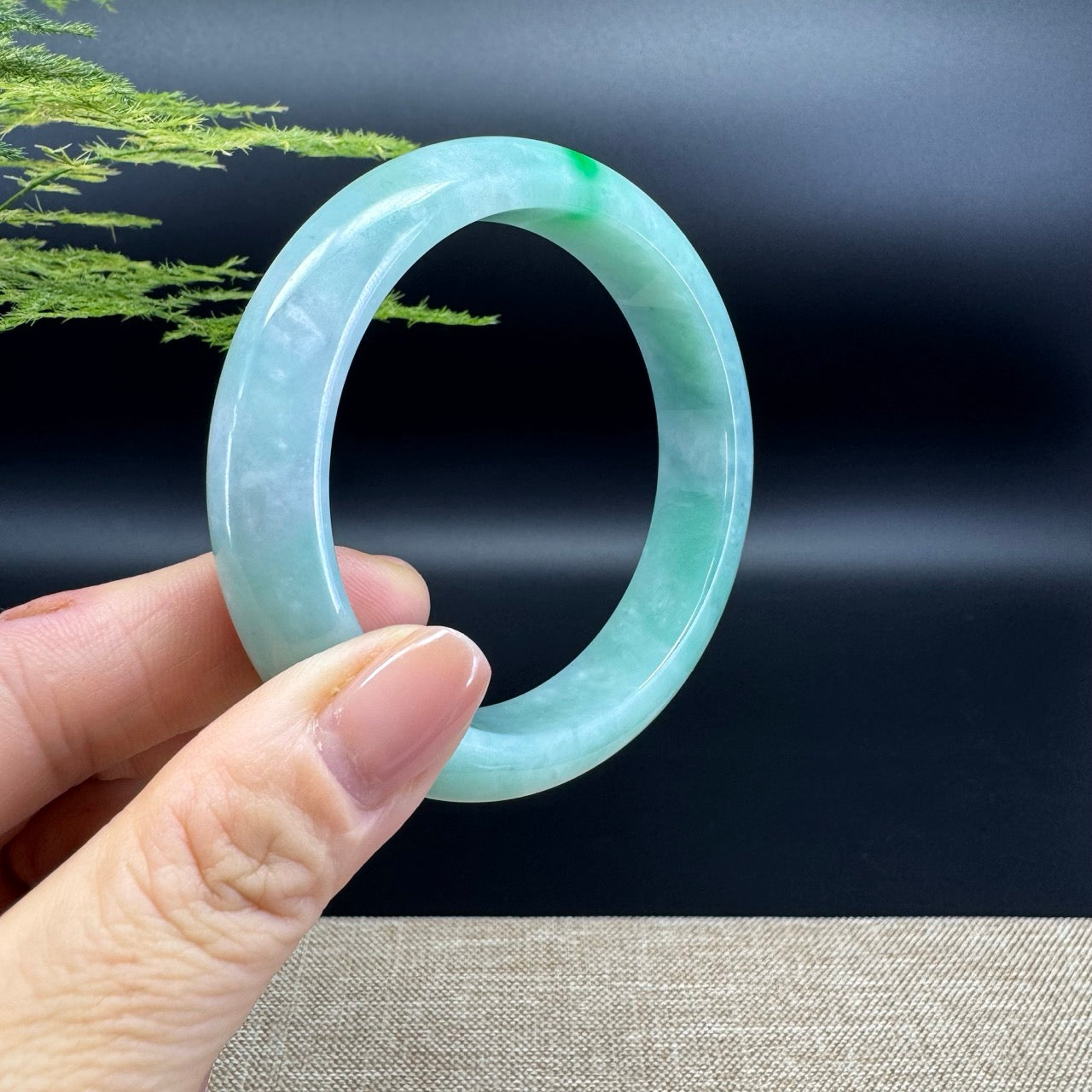 Genuine Burmese Green Jade Jadeite Bangle Bracelet ( 59.1mm )