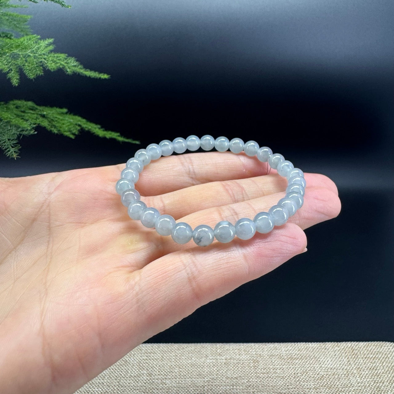 The beads shape of the round.The beads color is icy lavender.