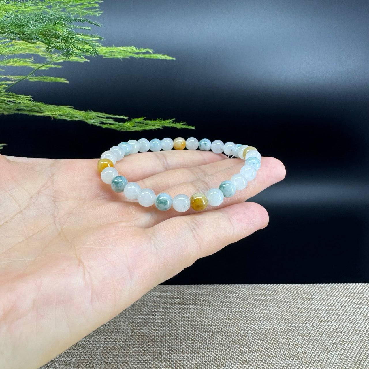 The beads shape of the round.