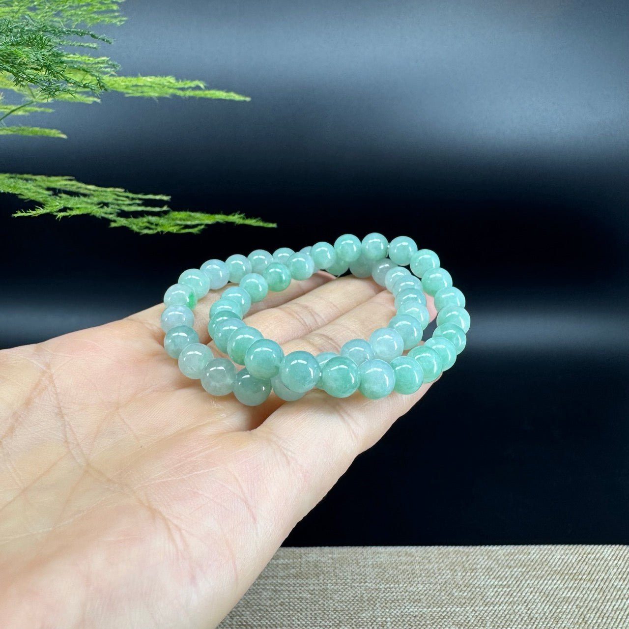 RealJade® Co. Genuine Jadeite Jade Round Apple Green Beads Bracelet (7.5mm)