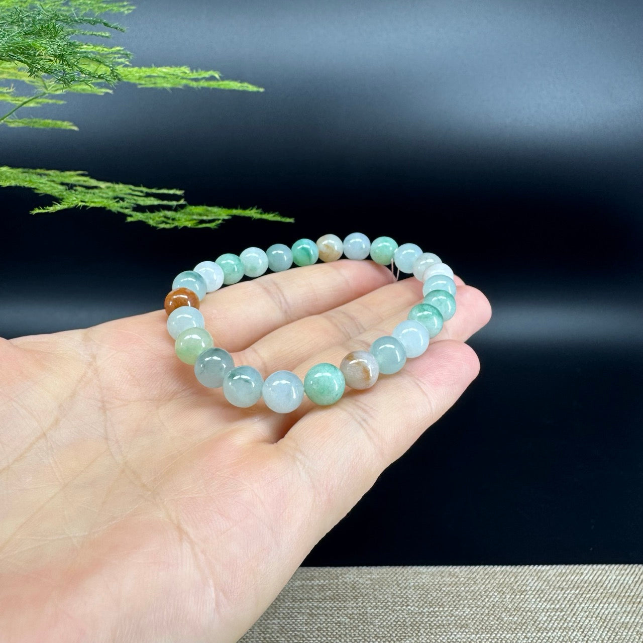 The beads shape of the round.