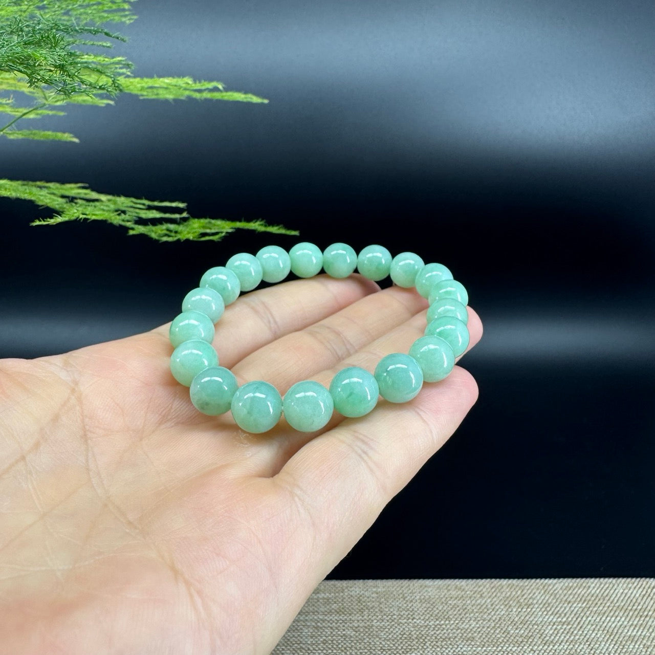 Jadeite Jade 9 mm Round  Apple Green Beads Bracelet ( 9.2mm )