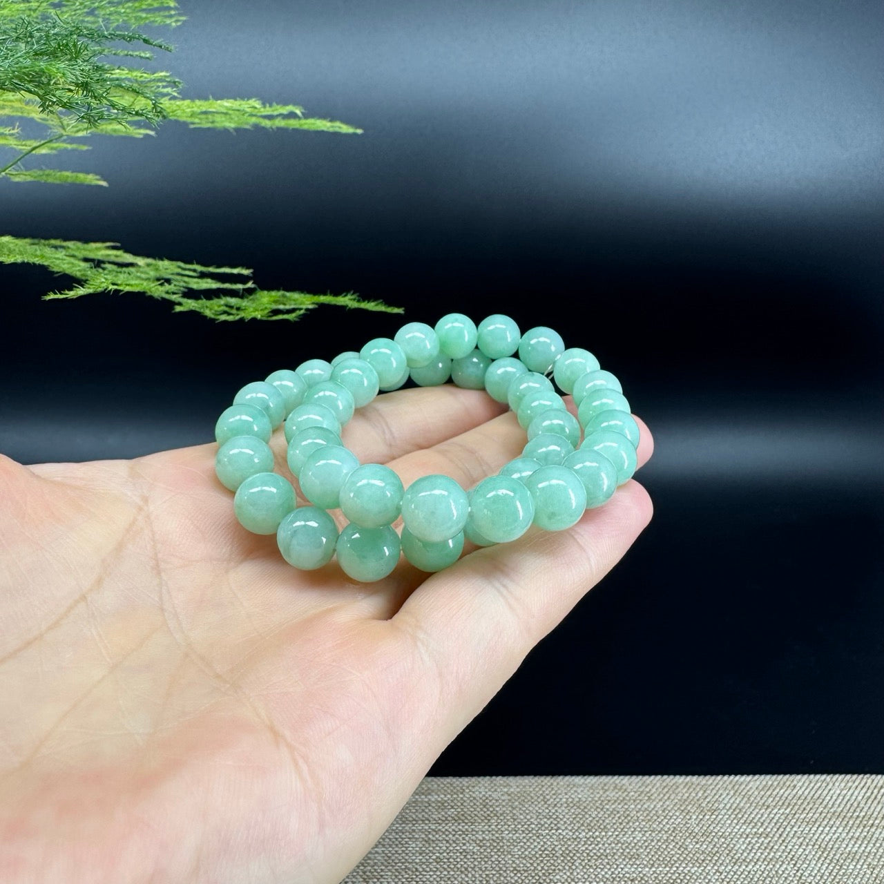 Jadeite Jade 9 mm Round  Apple Green Beads Bracelet ( 9.2mm )