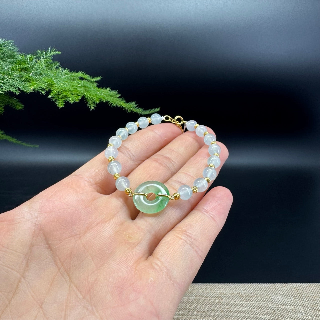 18K Yellow Gold Money Beads With Green Koukou & Icy White Beads Bracelet (6mm)