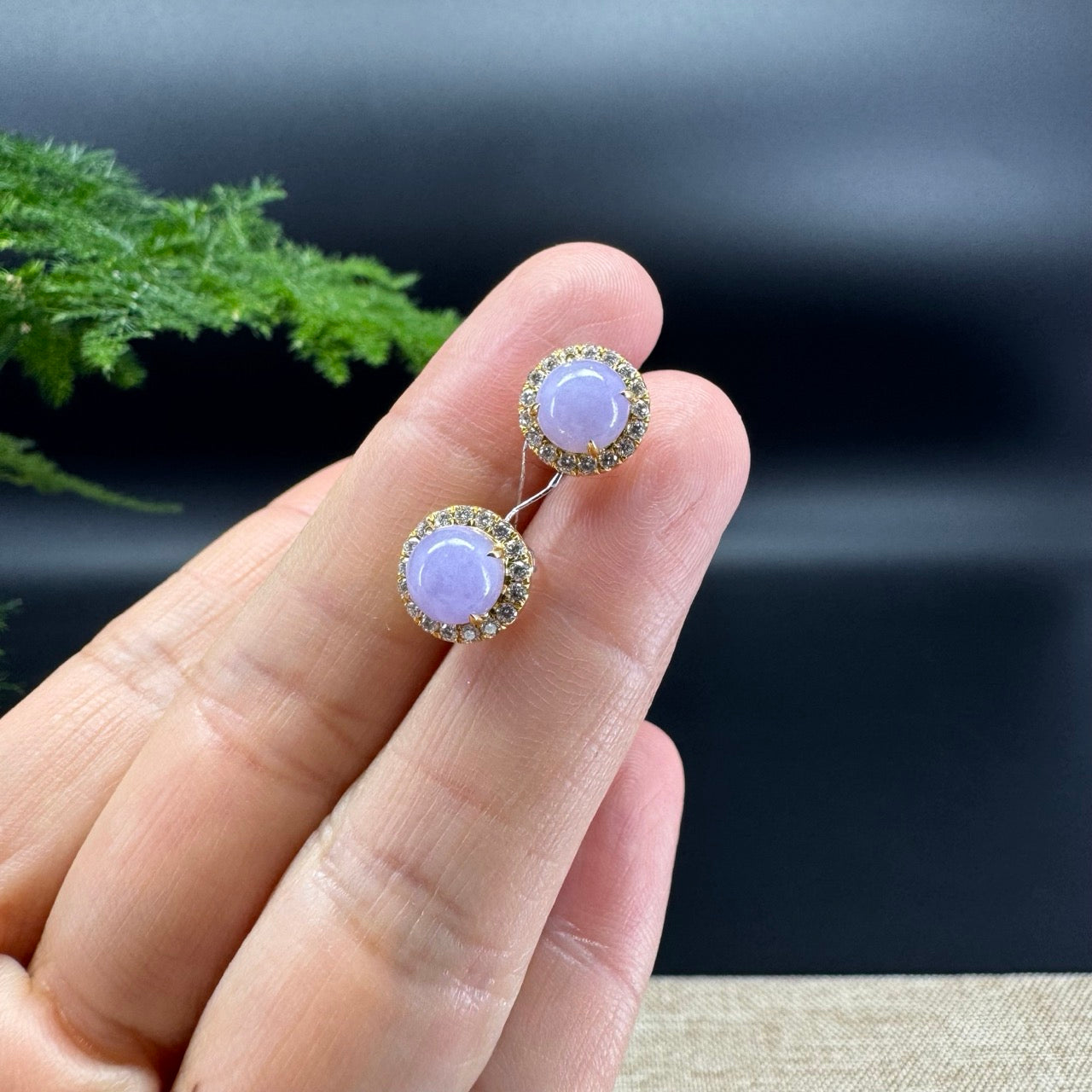RealJade® 18k Yellow Gold Lavender Jadeite Jade Round Stud Earrings With Diamonds