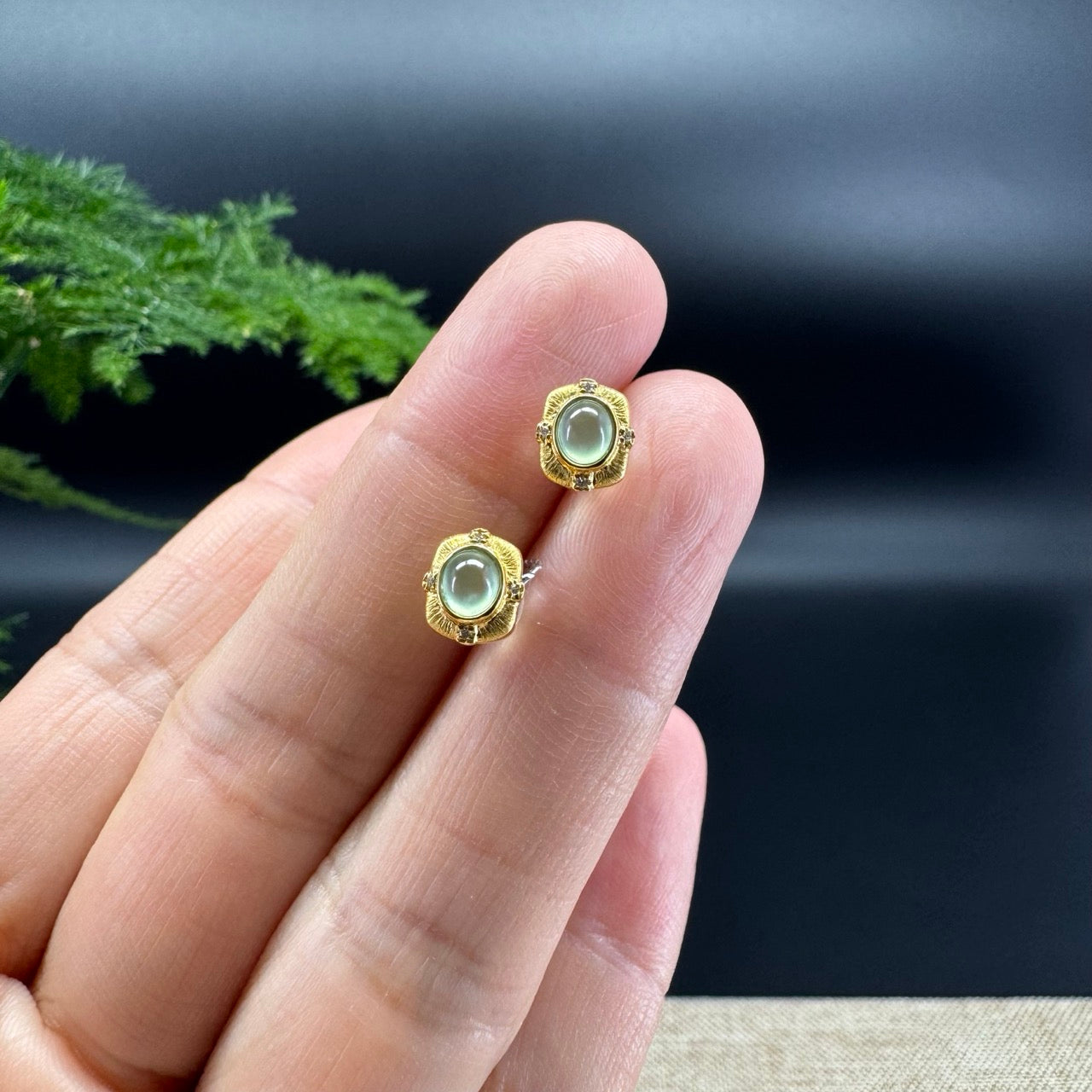 RealJade® 18k Yellow Gold Apple Green Jadeite Jade Oval Stud Earrings with Diamonds
