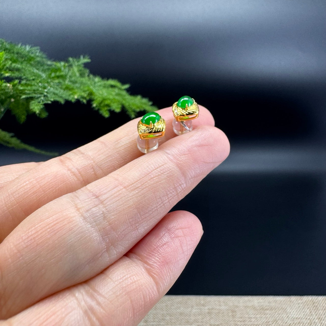 18k Yellow Gold Imperial Green Jadeite Jade Stud Earrings With Diamonds