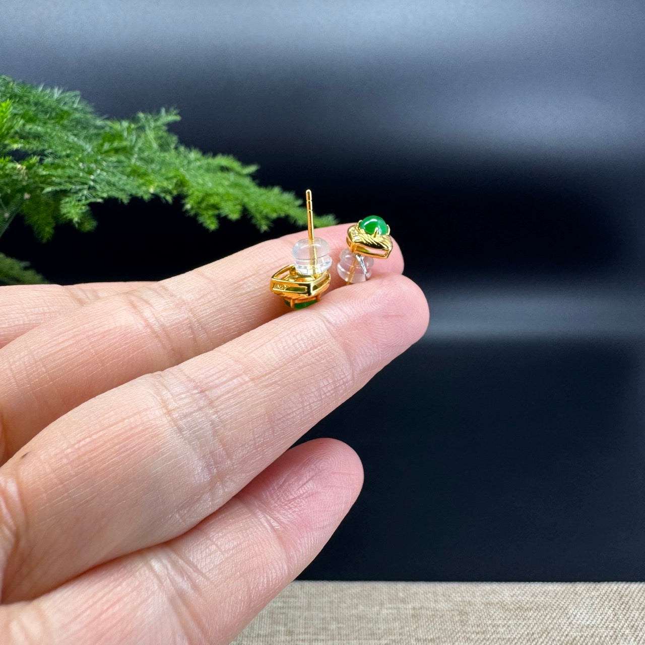 18k Yellow Gold Imperial Green Jadeite Jade Stud Earrings With Diamonds