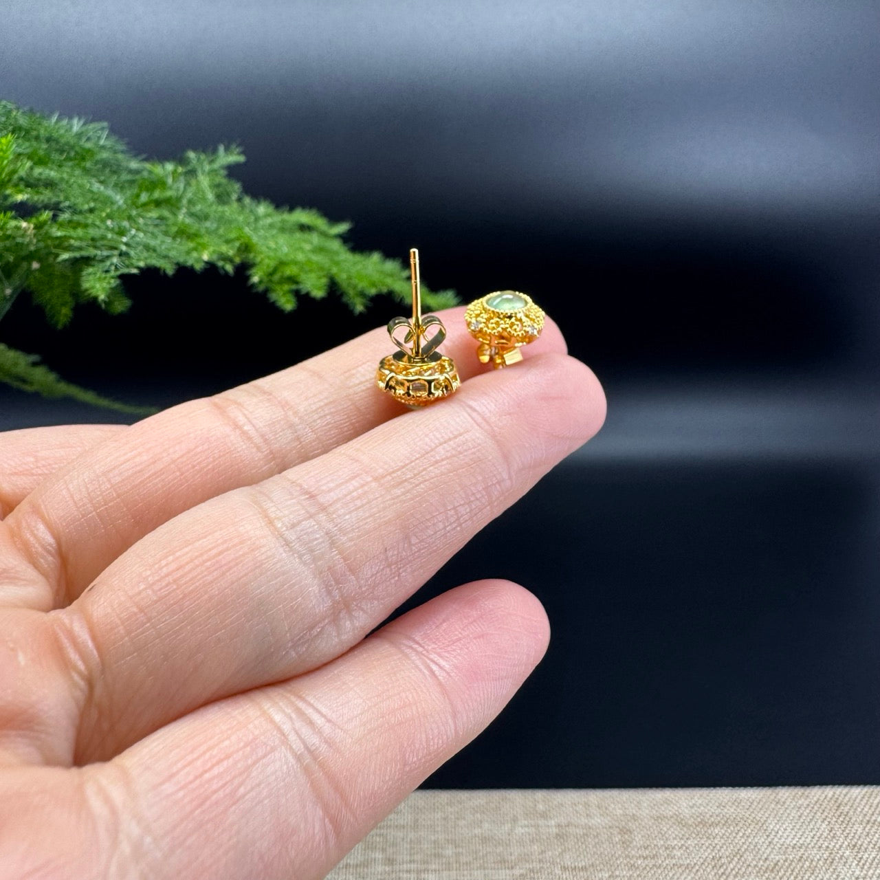 RealJade® 18k Yellow Gold Apple Green Jadeite Jade 'Sunflower' Stud  Earrings