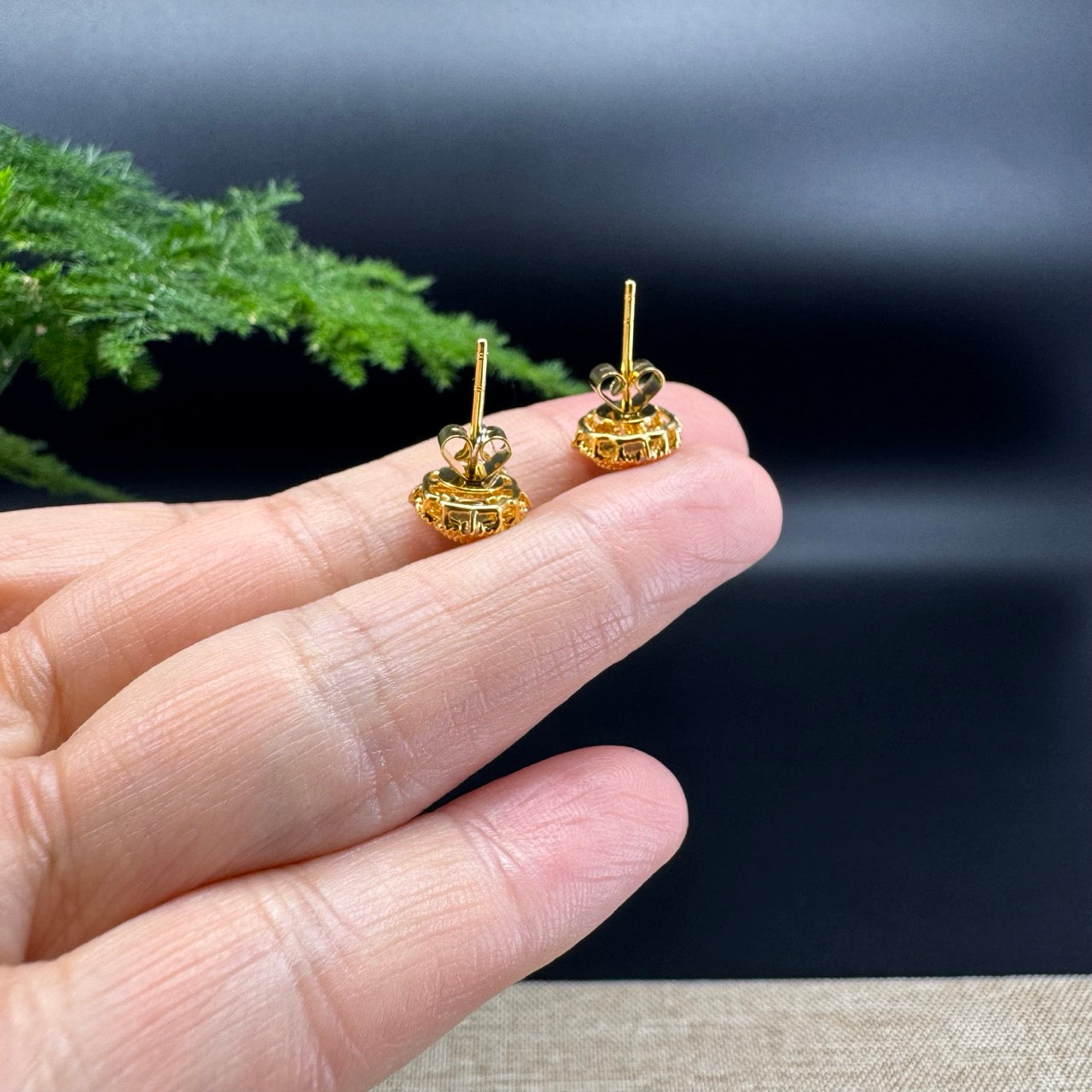 RealJade® 18k Yellow Gold Apple Green Jadeite Jade 'Sunflower' Stud  Earrings