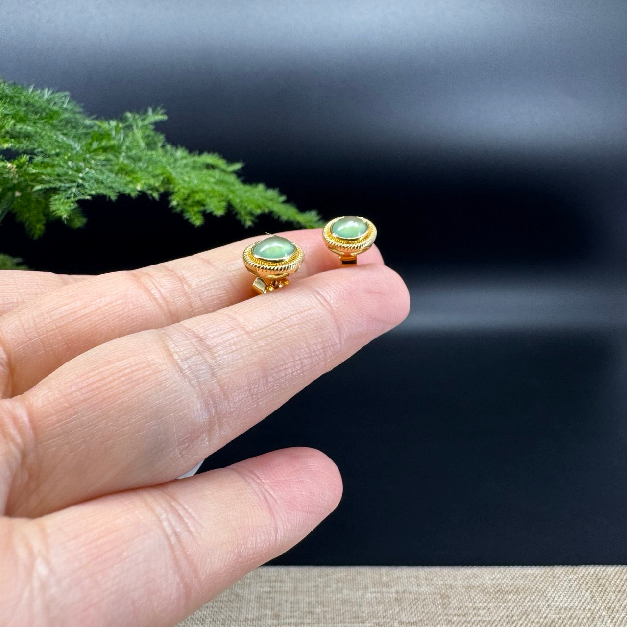 RealJade® 18k Yellow Gold Apple Green Jadeite Jade Oval Stud Earrings