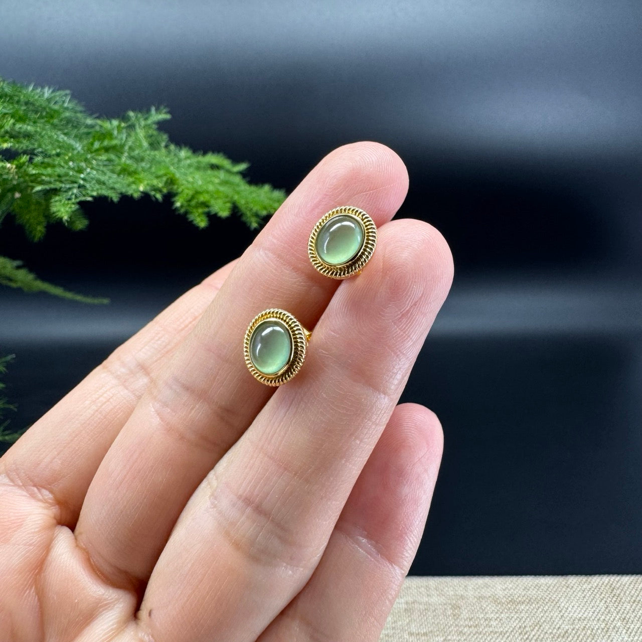 RealJade® 18k Yellow Gold Apple Green Jadeite Jade Oval Stud Earrings