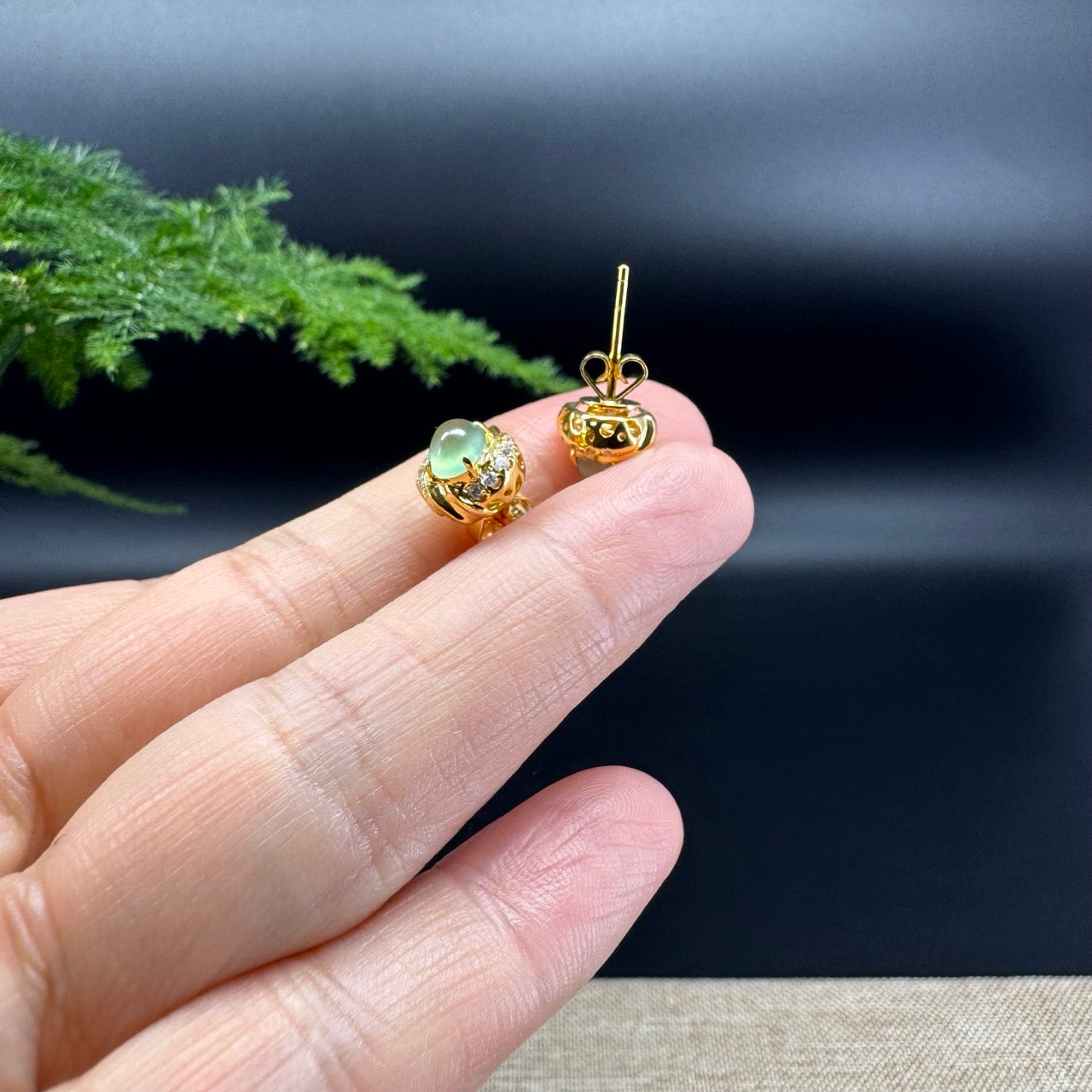 RealJade® 18k Yellow Gold Apple Green Jadeite Jade Oval Stud Earrings With Diamonds