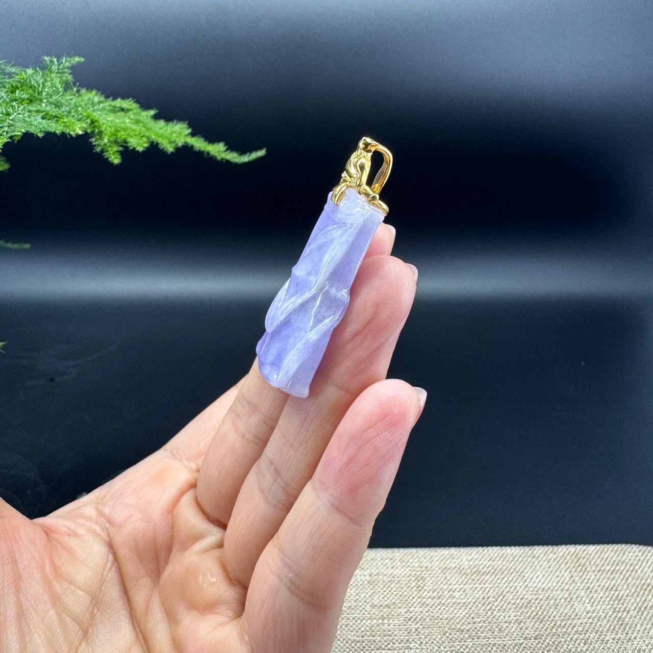 18k Yellow Gold Genuine Burmese Jadeite Bamboo Pendant Necklace