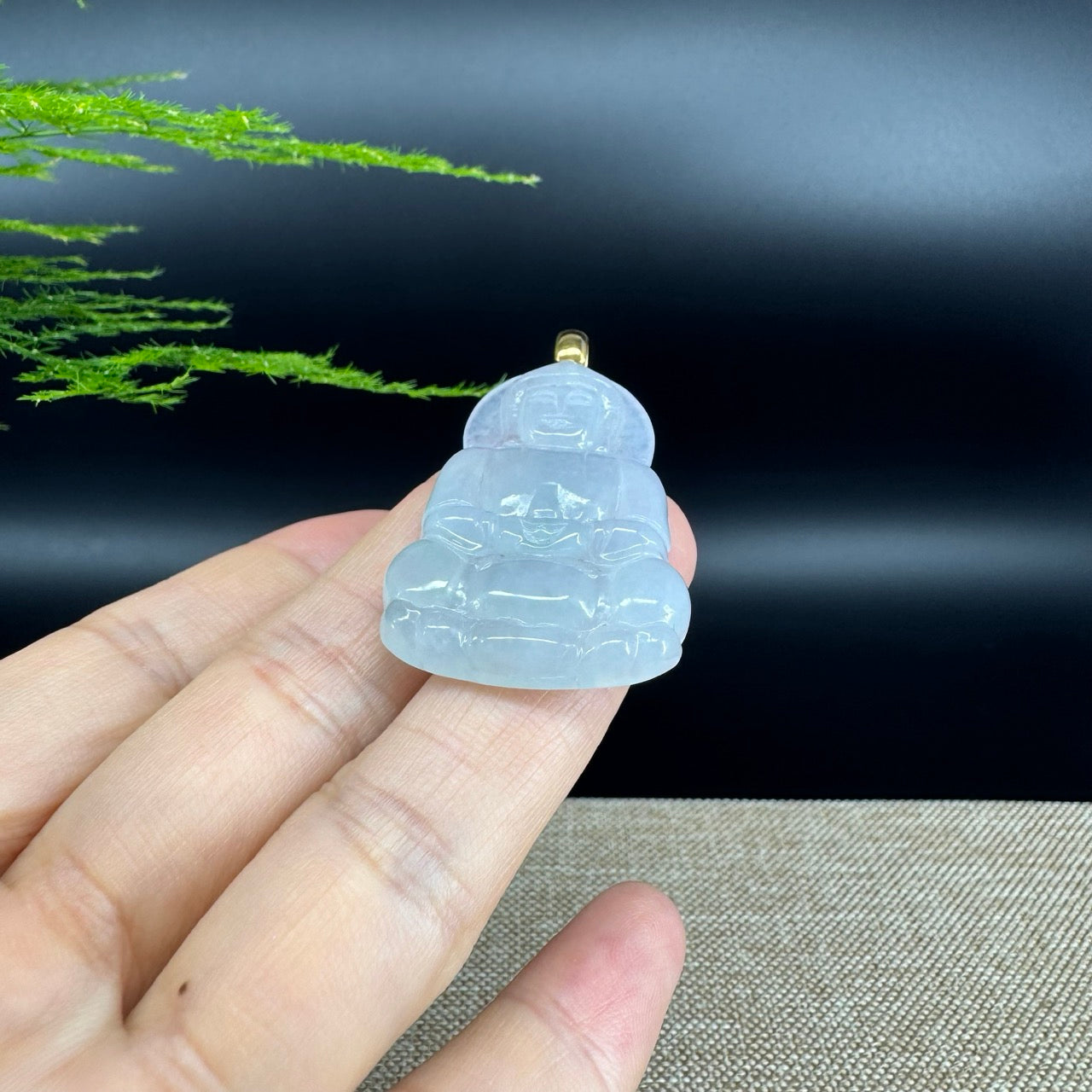 High-end 18K Yellow Gold Burmese Icy Jadeite Jade Guanyin Pendant Necklace