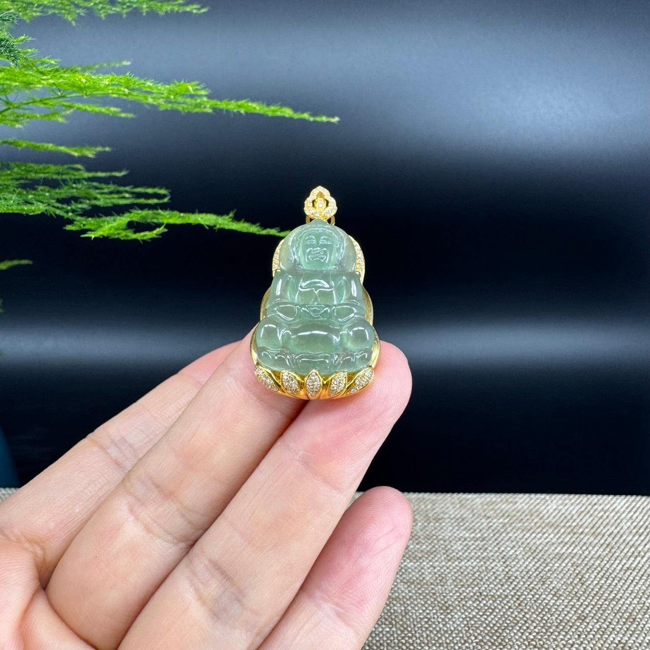 High-end 18K Yellow Gold Burmese Green Jadeite Jade Guanyin Pendant with Diamond