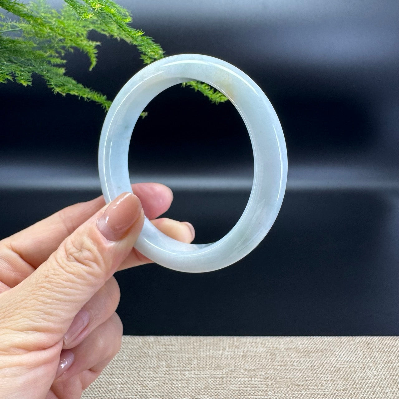 Genuine Burmese Green Jade Jadeite Bangle Bracelet ( 58mm )