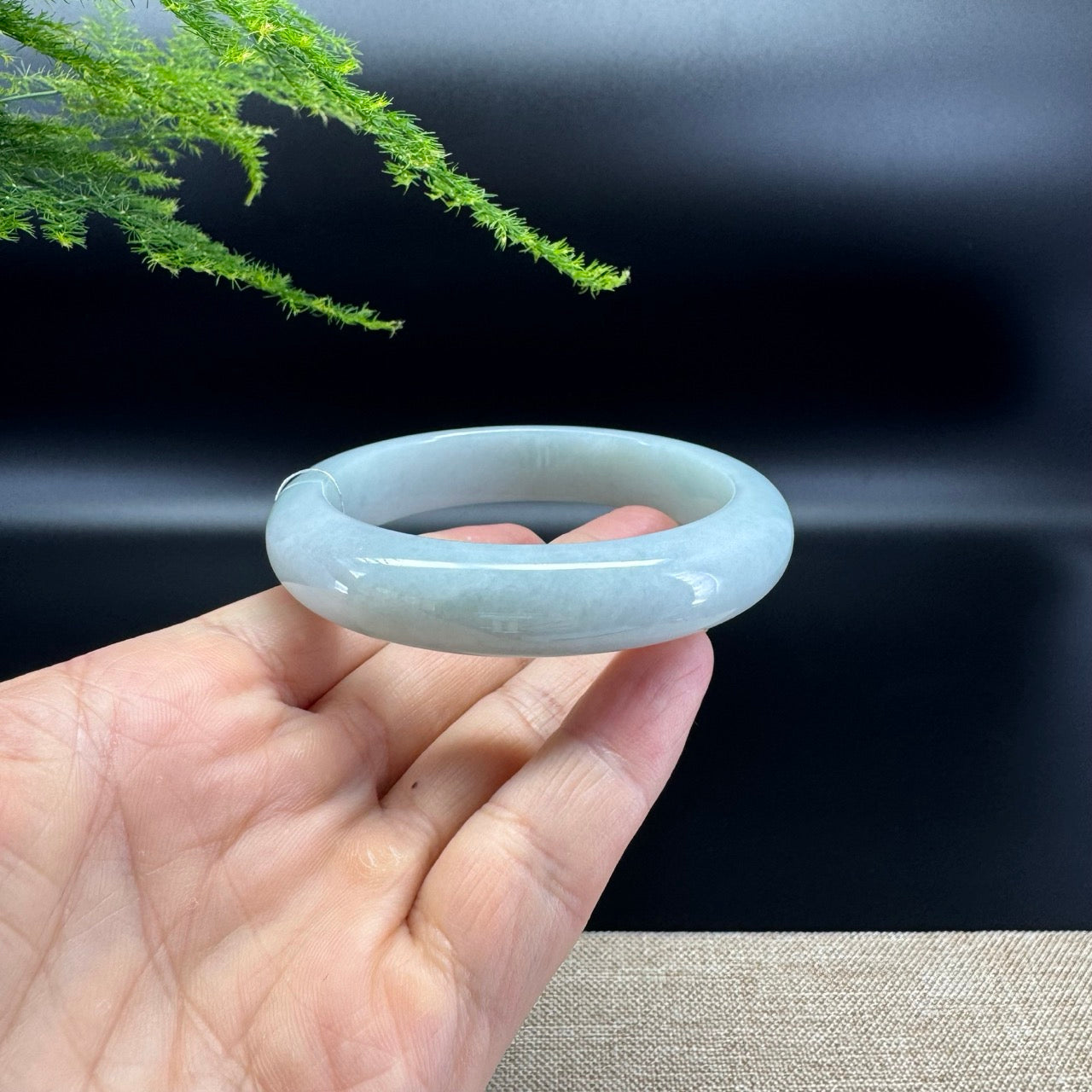 Genuine Burmese Green Jade Jadeite Bangle Bracelet ( 58.3mm )