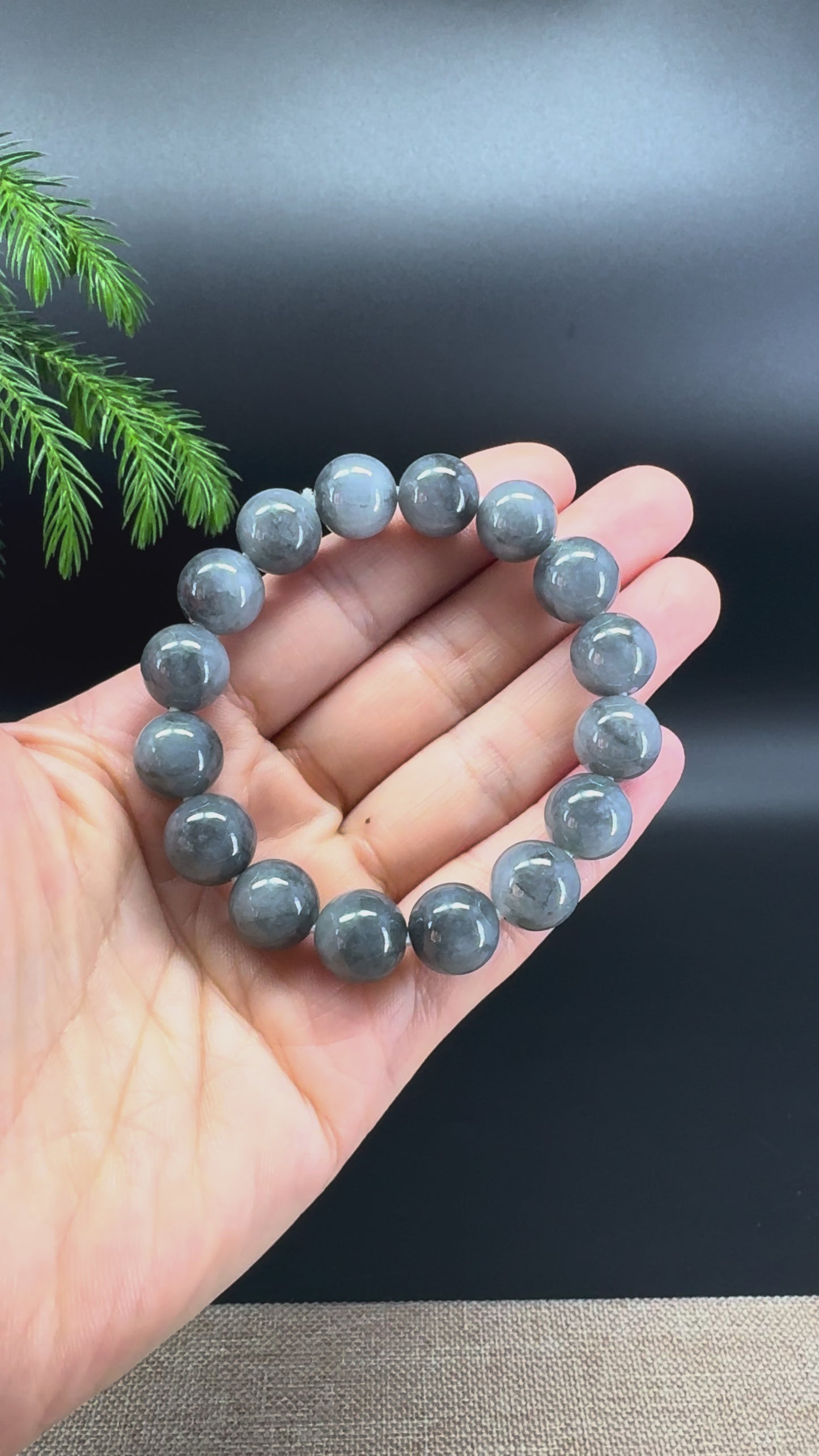 Load and play video in Gallery viewer, RealJade® Genuine Jadeite Jade Round Wuji Beads Bracelet ( 12.5 mm )
