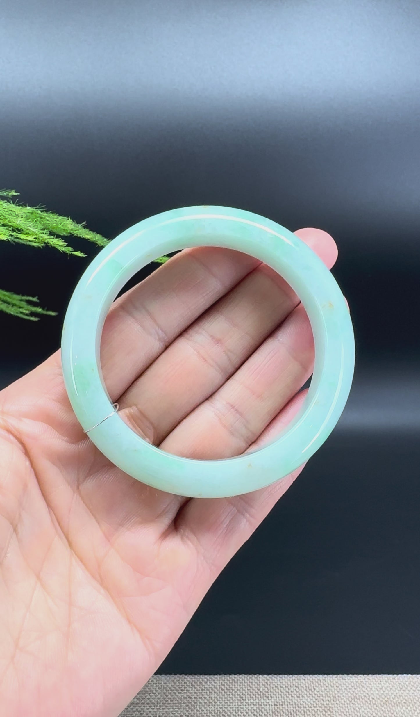 Load and play video in Gallery viewer, Genuine Burmese  Green Jade Jadeite Bangle Bracelet ( 53mm )
