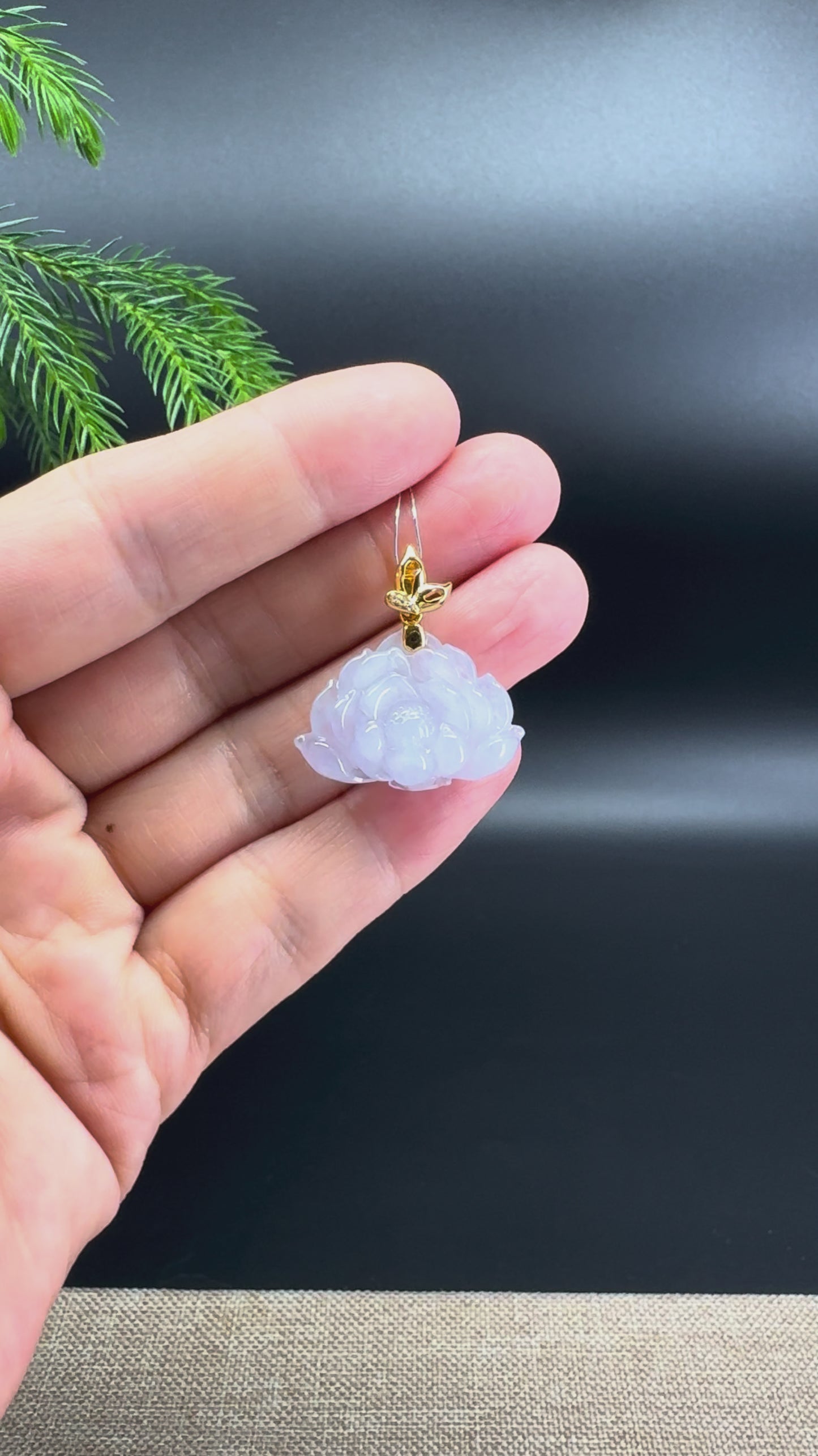 Natural 18K Yellow Gold Burmese Icy Moonlight Jadeite Jade Lotus Flower Pendant Necklace