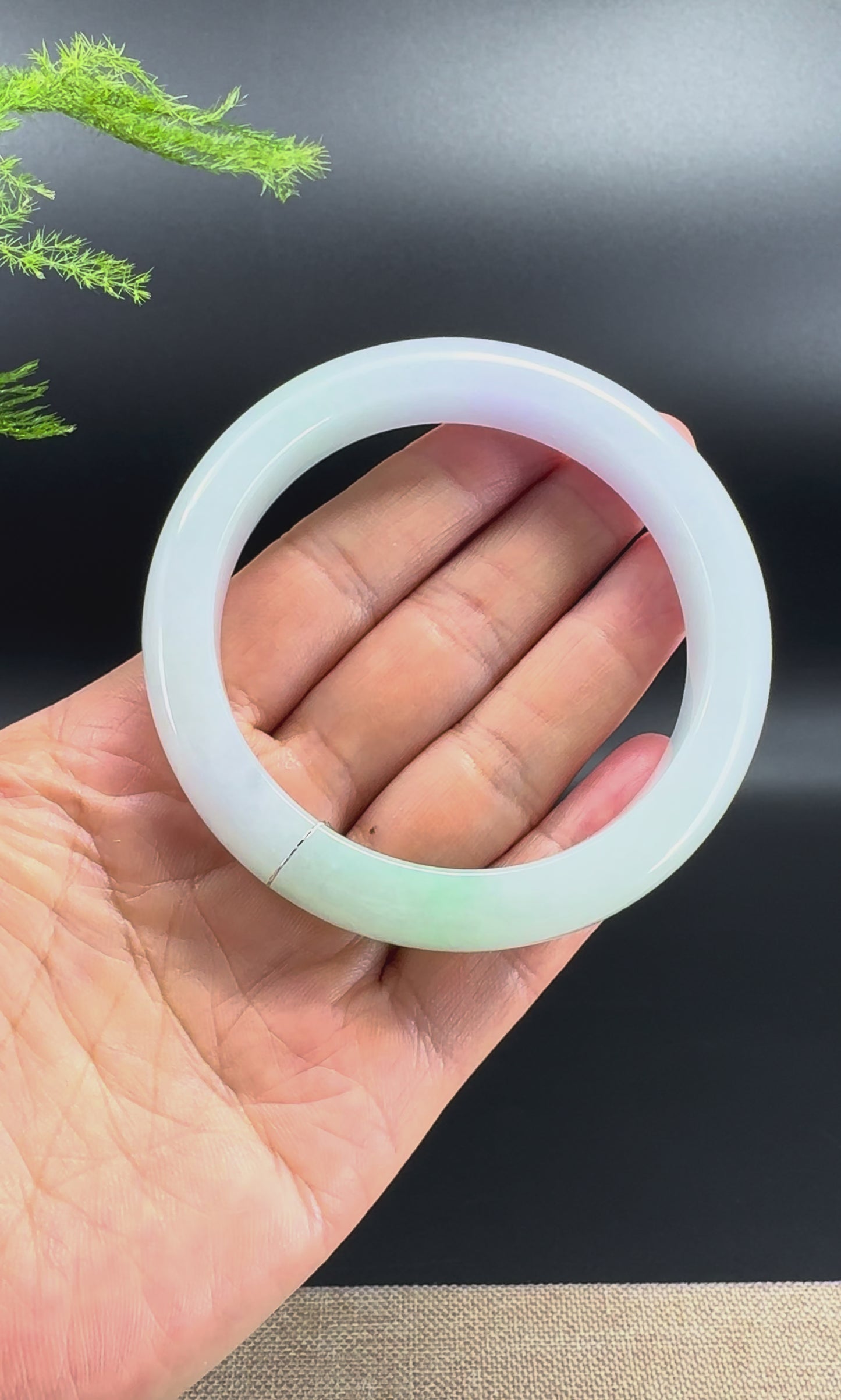Load and play video in Gallery viewer, Genuine Burmese Lavender Green Jade Jadeite Bangle Bracelet ( 60.9mm )
