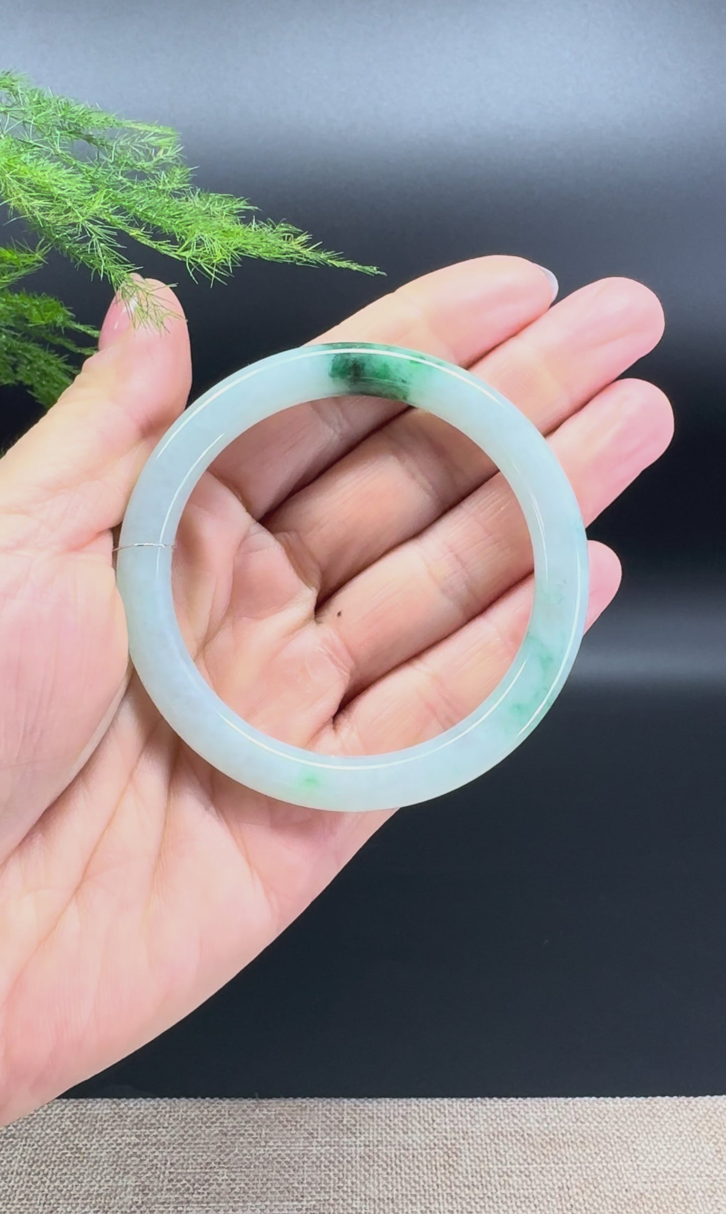 Load and play video in Gallery viewer, Genuine Burmese Icy Green Jade Jadeite Bangle Bracelet ( 52.8mm )
