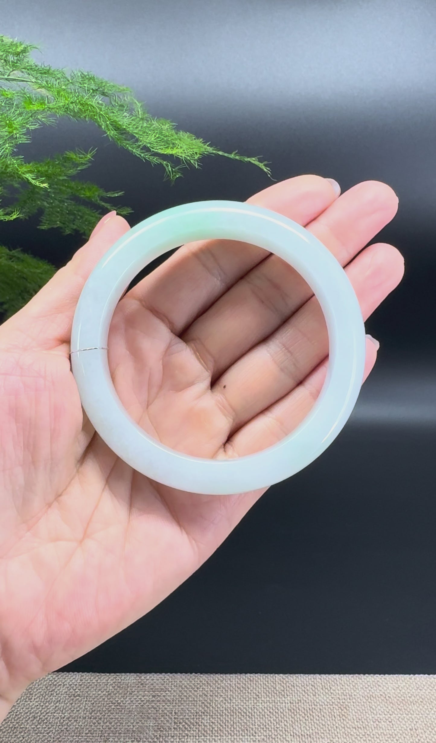 Load and play video in Gallery viewer, Genuine Burmese Light Green Jade Jadeite Bangle Bracelet ( 58.7mm )
