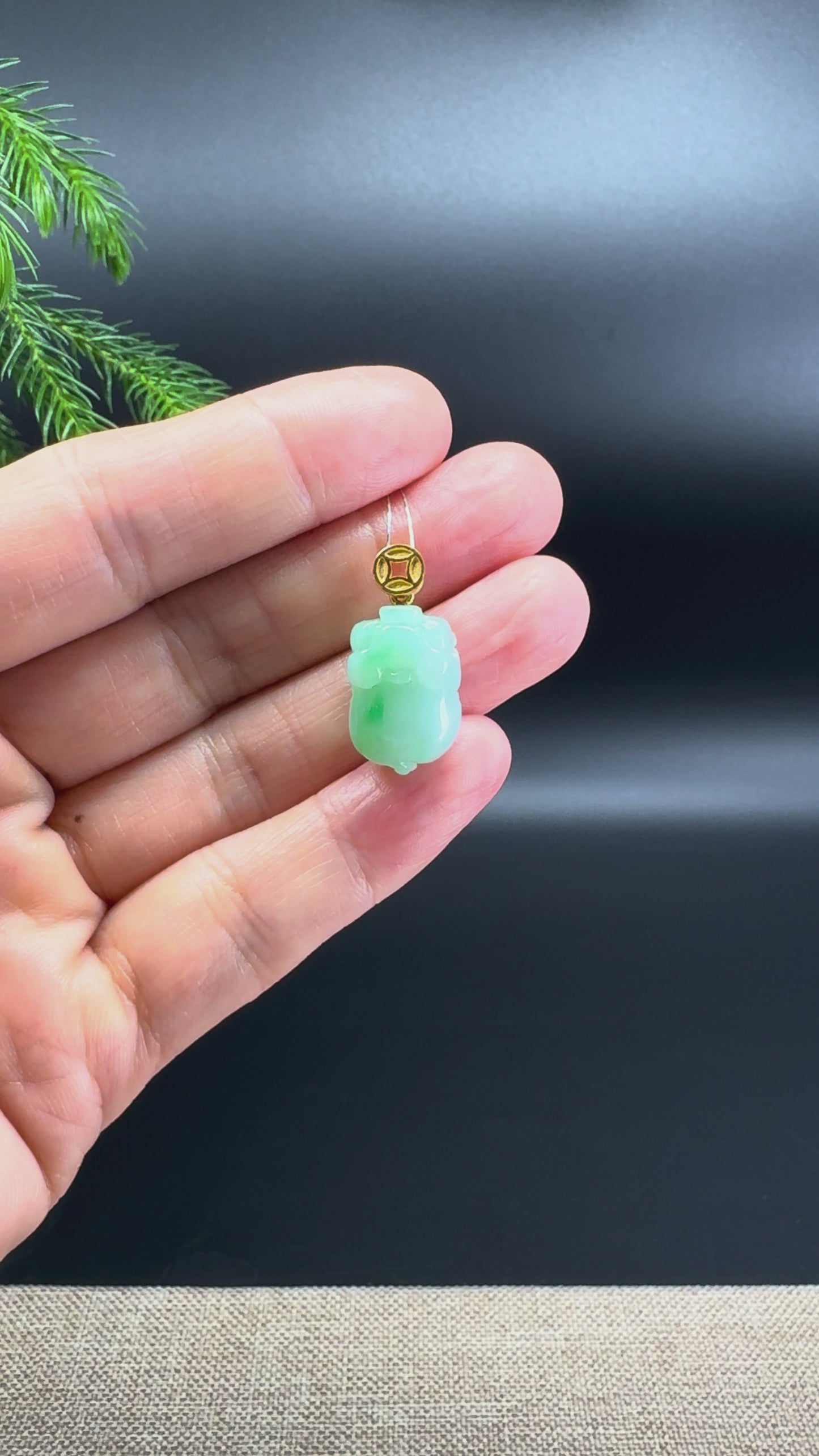 RealJade® Co. 18K Yellow Gold Genuine White Green (BDQ) Jadeite Jade Pig Pendant