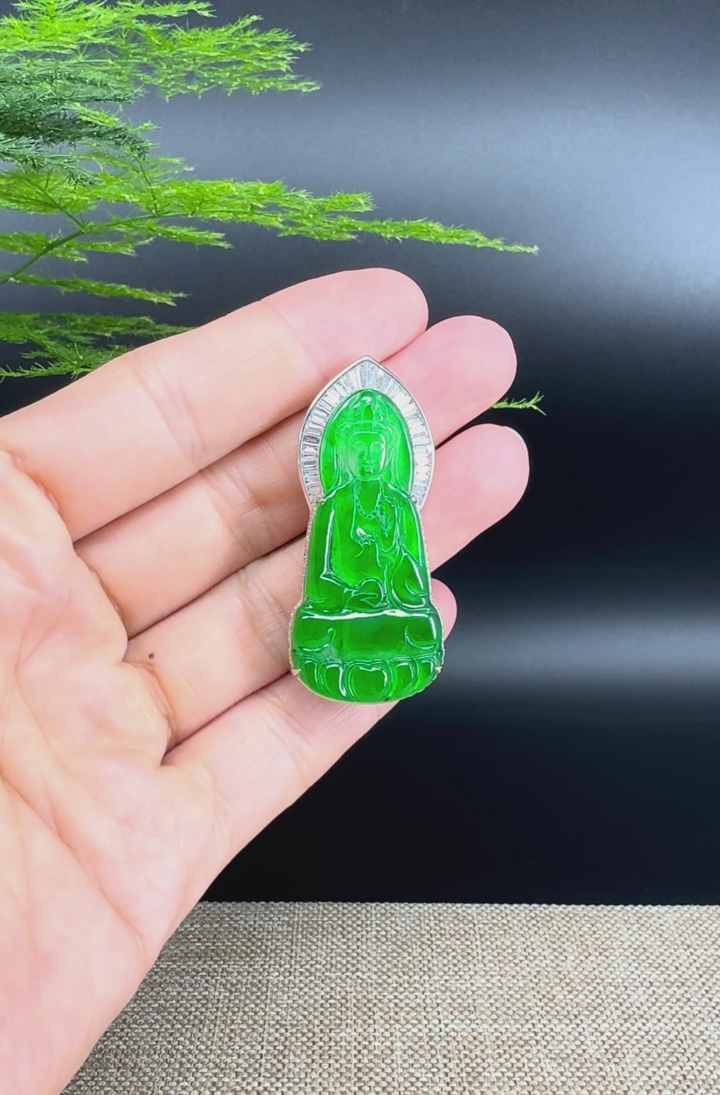 High-end 18K White Gold Guatemala Green Jadeite Jade Guanyin Pendant with Diamond