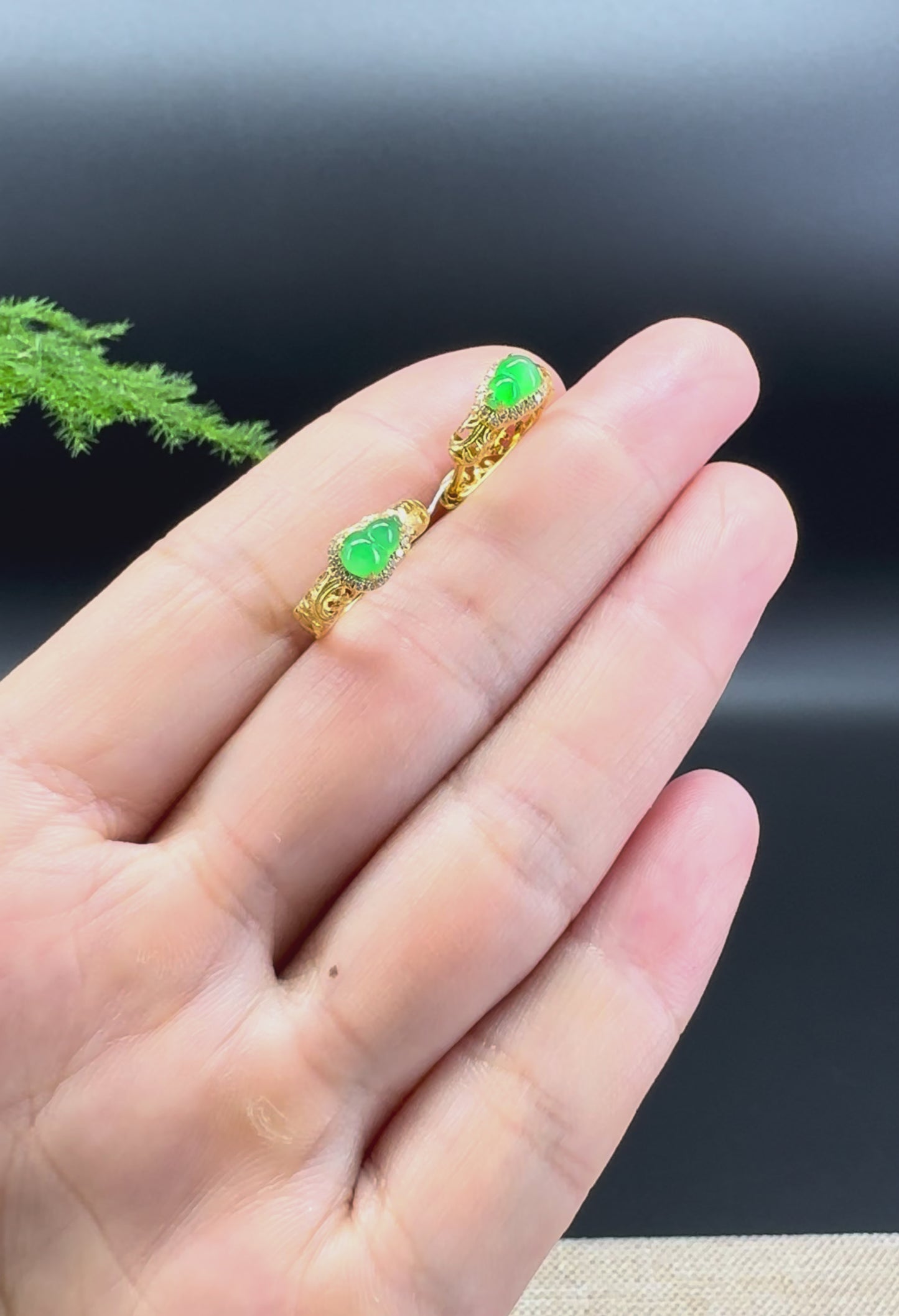 Load and play video in Gallery viewer, RealJade® 18k Yellow Gold Imperial Green Jadeite Jade Hulu Diamonds Stud Earrings
