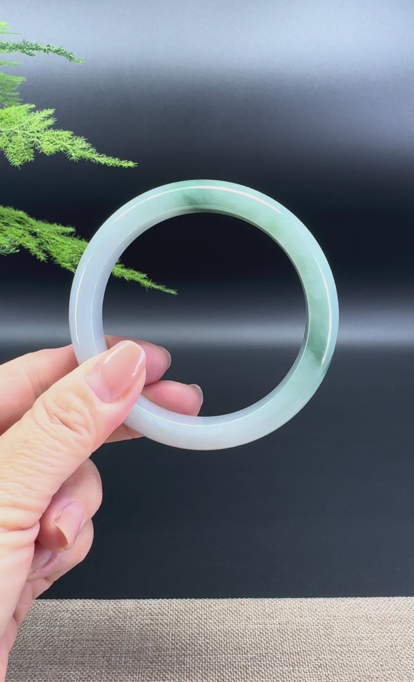 Load and play video in Gallery viewer, High Genuine Burmese Lavender Green Jade Jadeite Bangle Bracelet ( 60.2mm )

