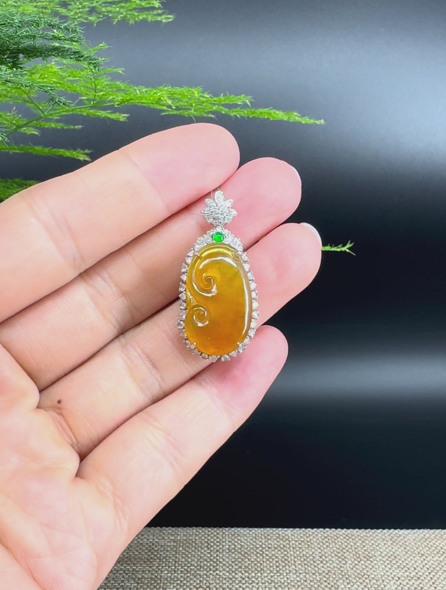 RealJade® Co. High-end 18K White Gold Honey Yellow Jadeite Jade Ru Yi Pendant