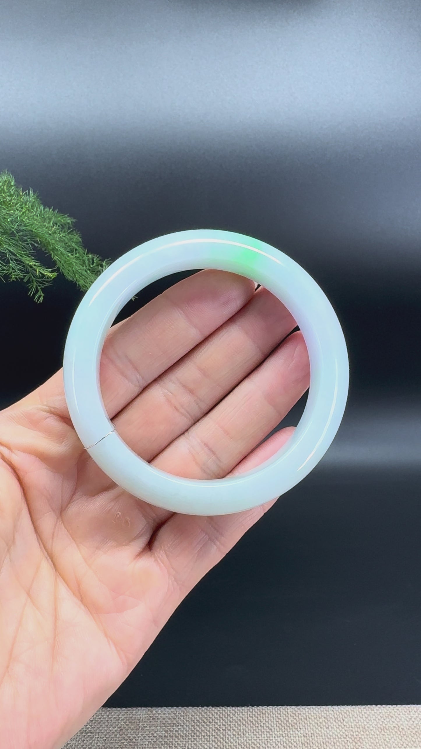 Load and play video in Gallery viewer, Genuine Burmese White Green Jade Jadeite Bangle Bracelet ( 54.7mm )
