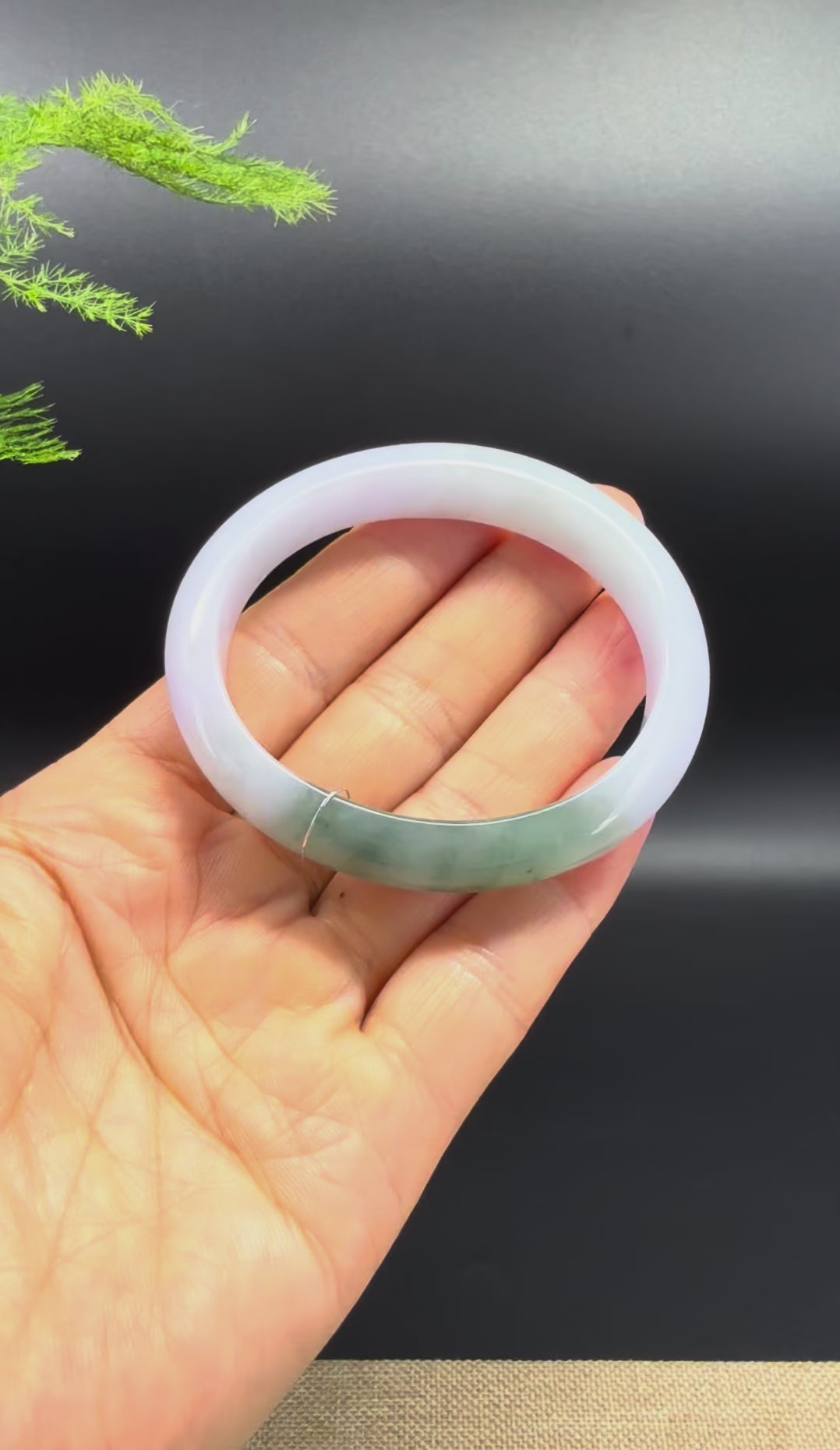 Load and play video in Gallery viewer, Genuine Burmese Strawberry Matcha Jadeite Jade Bangle Bracelet ( 54.2*45.9mm )
