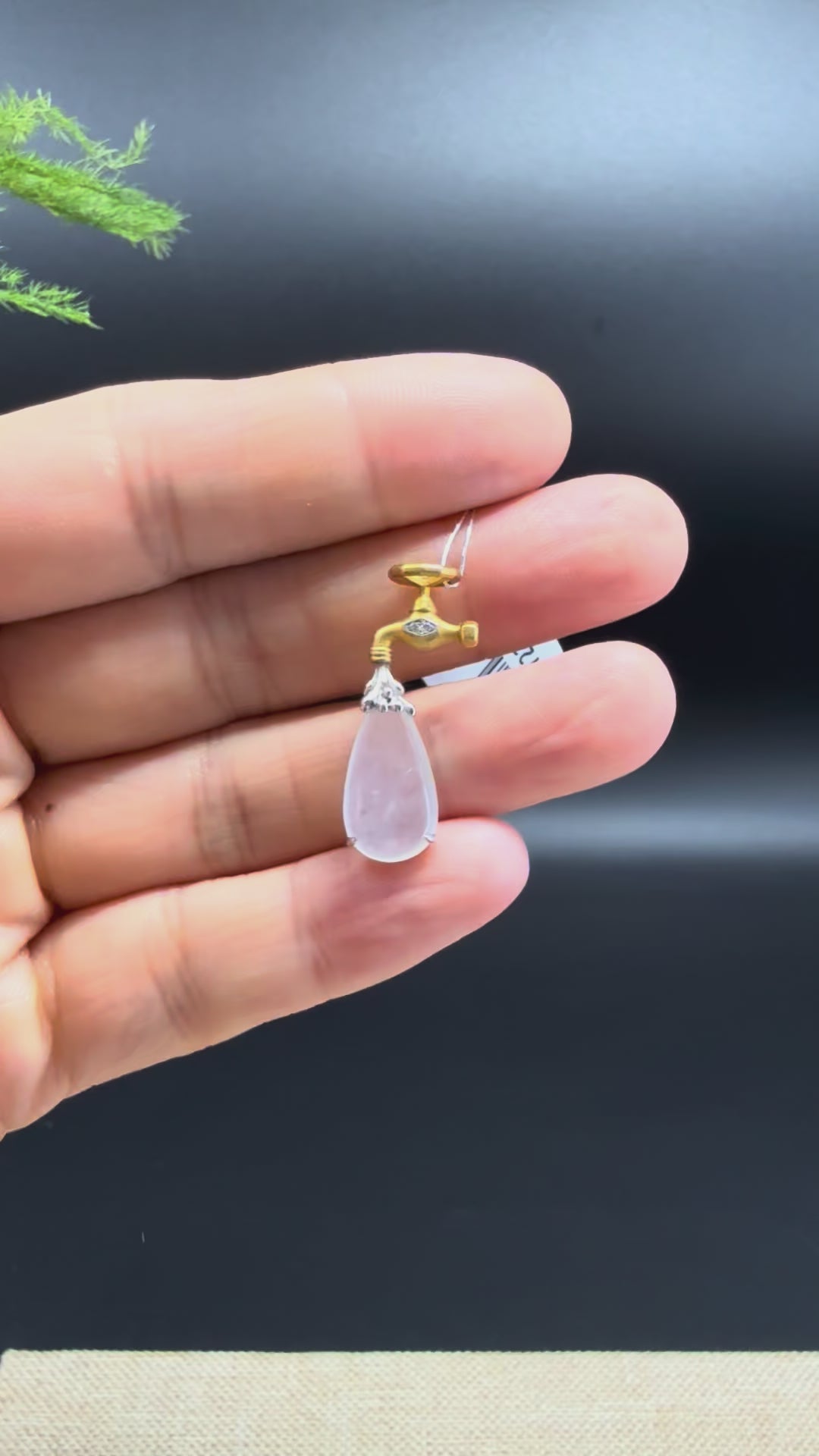 Load and play video in Gallery viewer, RealJade® &amp;quot;Water Drop&amp;quot; 18k Yellow Gold Icy Jadeite Jade Pendant Necklace
