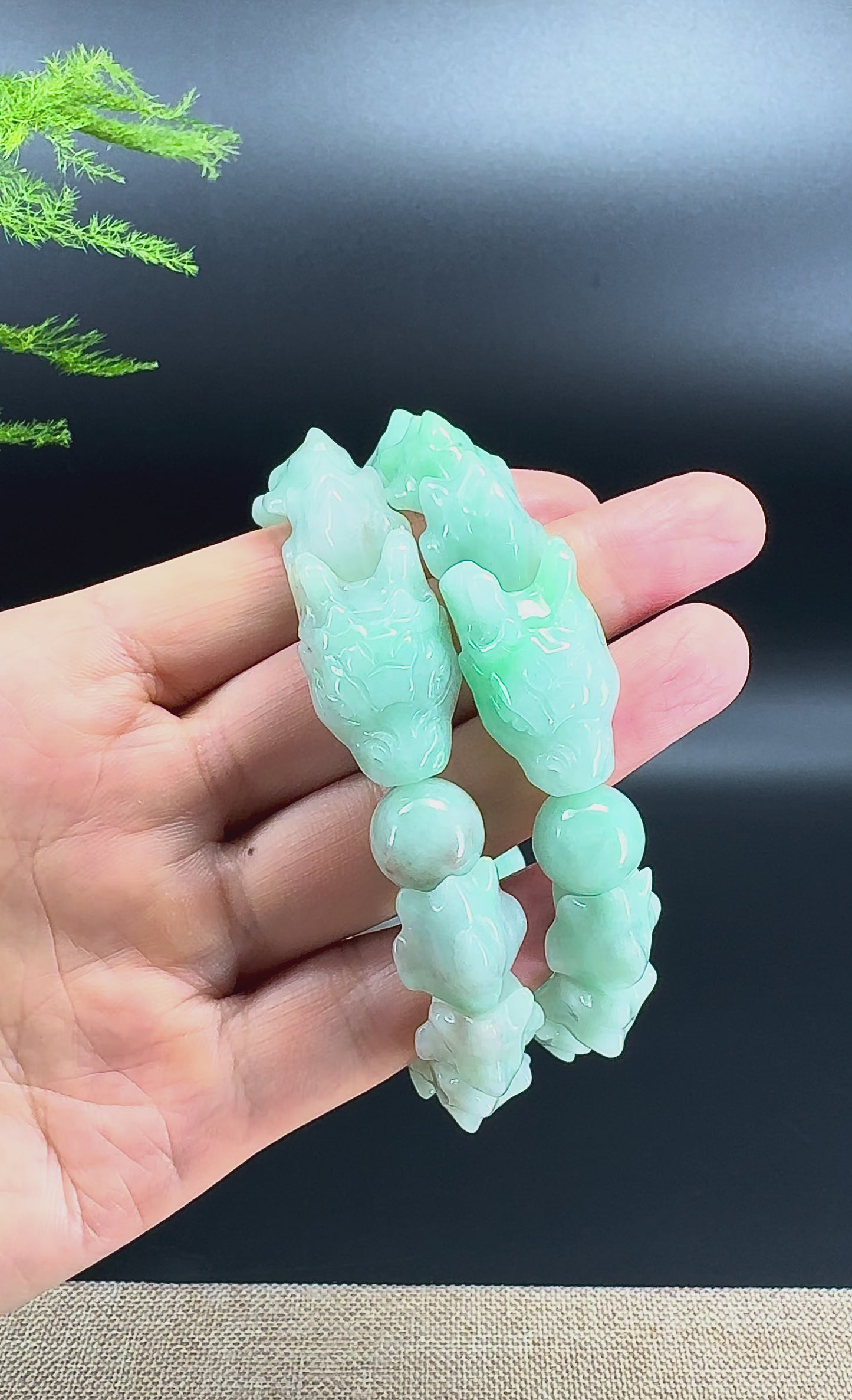 Load and play video in Gallery viewer, Natural Green Jadeite Jade Dragon Beads Bracelet (15mm)
