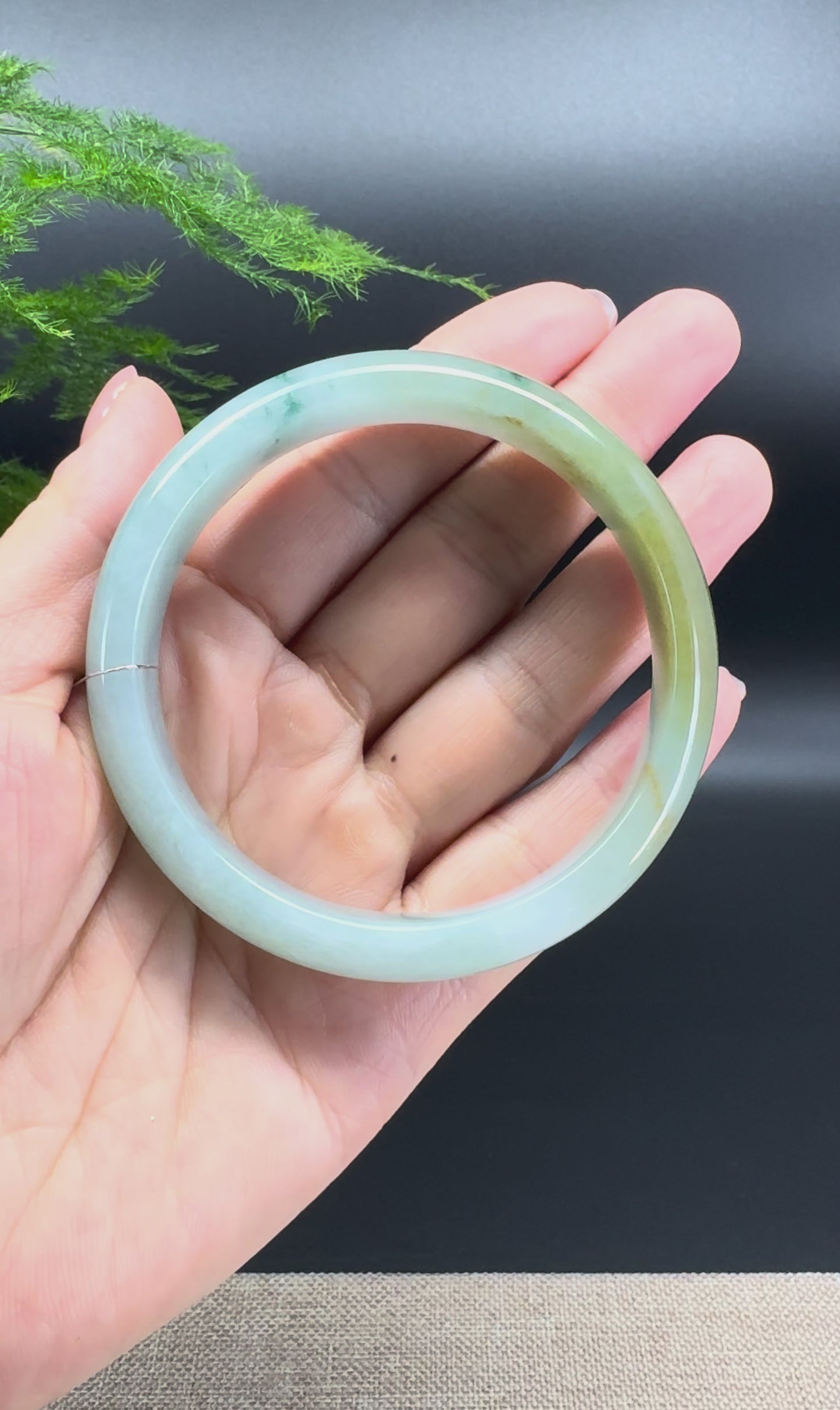 Load and play video in Gallery viewer, Genuine Burmese Blue Green Jade Jadeite Bangle Bracelet ( 59.3mm )
