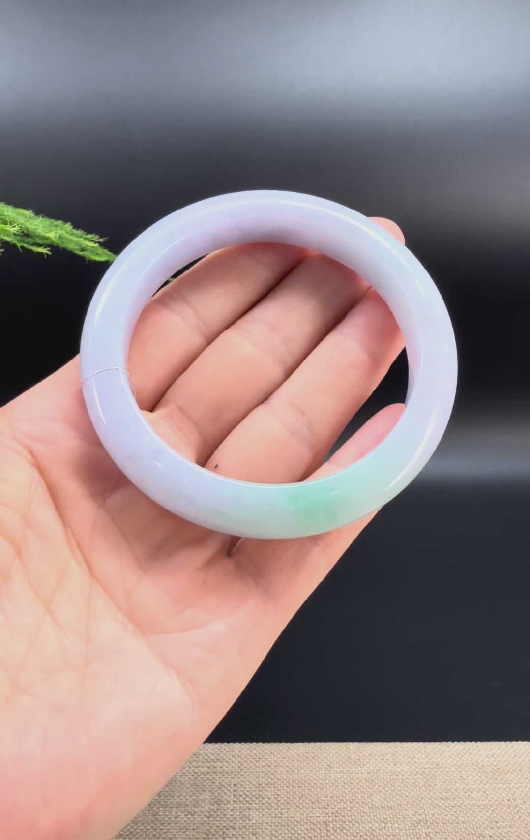 Load and play video in Gallery viewer, Genuine Burmese Lavender Green Jade Jadeite Bangle Bracelet ( 57.5mm )
