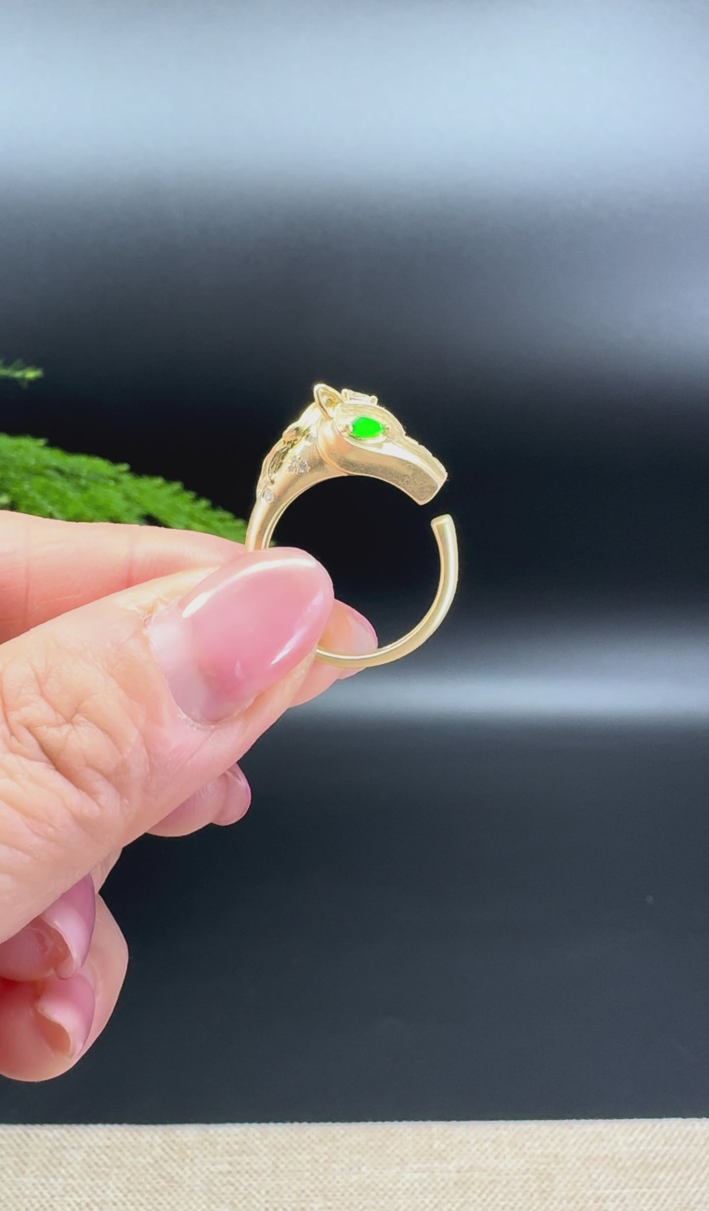 RealJade® 18k Yellow Gold Natural Green Jadeite Horse Ring With Diamonds