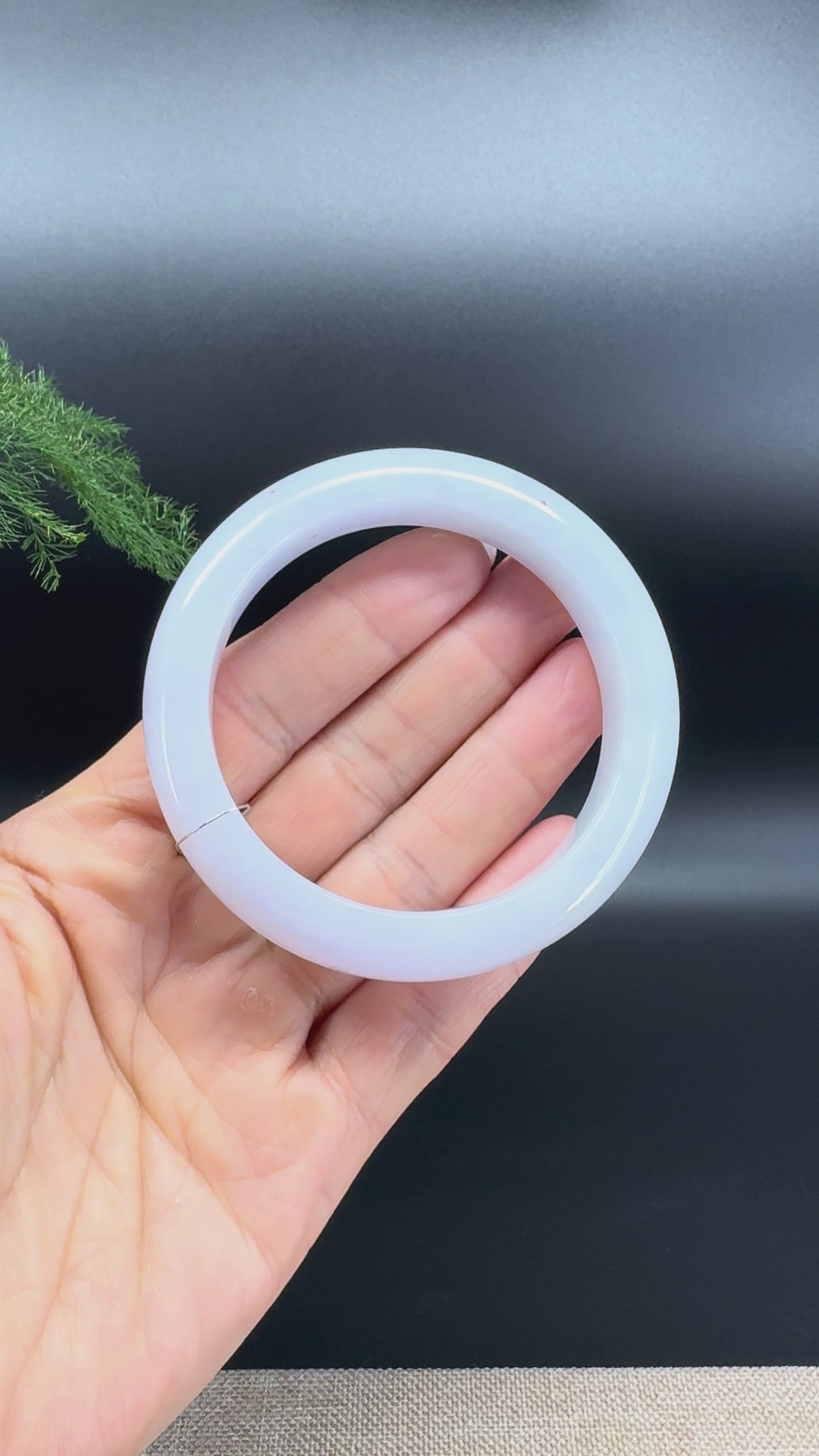 Load and play video in Gallery viewer, Genuine Burmese Icy Lavender Jade Jadeite Bangle Bracelet (55.1mm)
