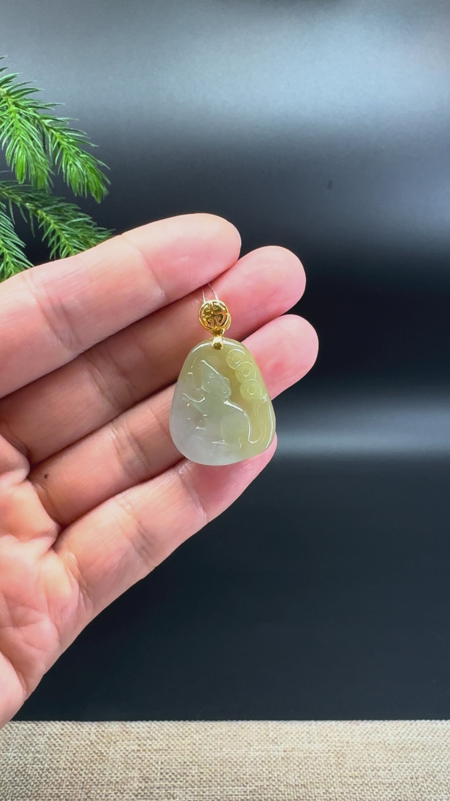 RealJade® co.: 18k Yellow Gold Natural Yellow Green Jadeite Jade Rat Pendant Necklace